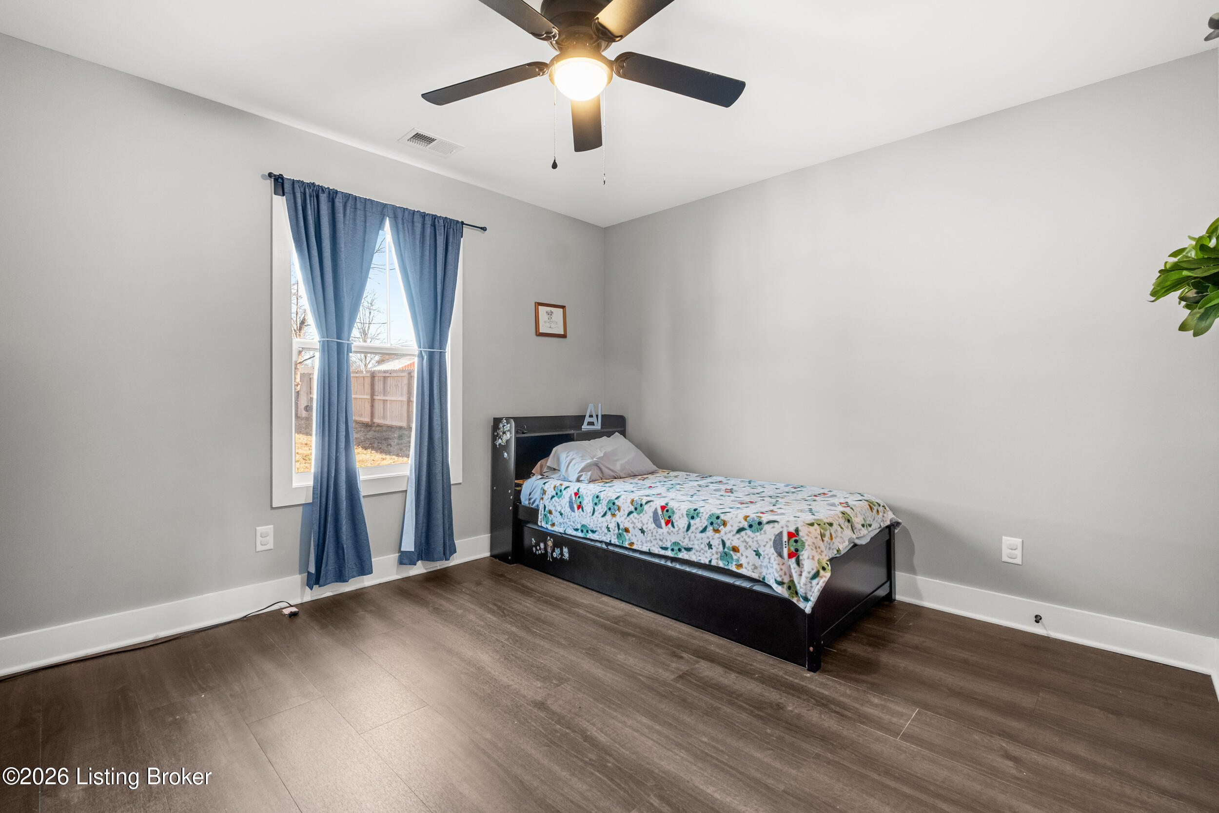 1006 Ray Wimsett Blvd UNIT B