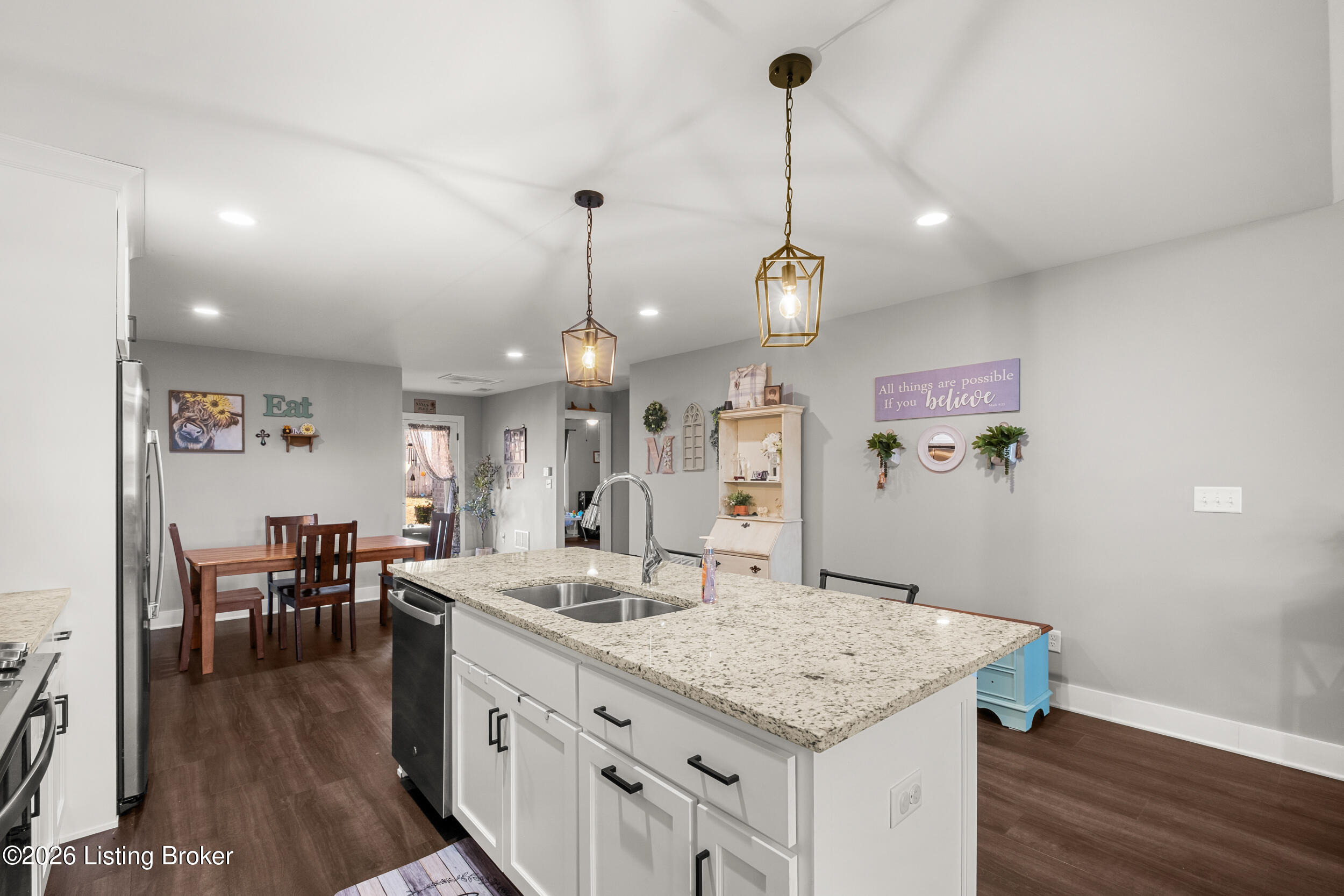 1006 Ray Wimsett Blvd UNIT B