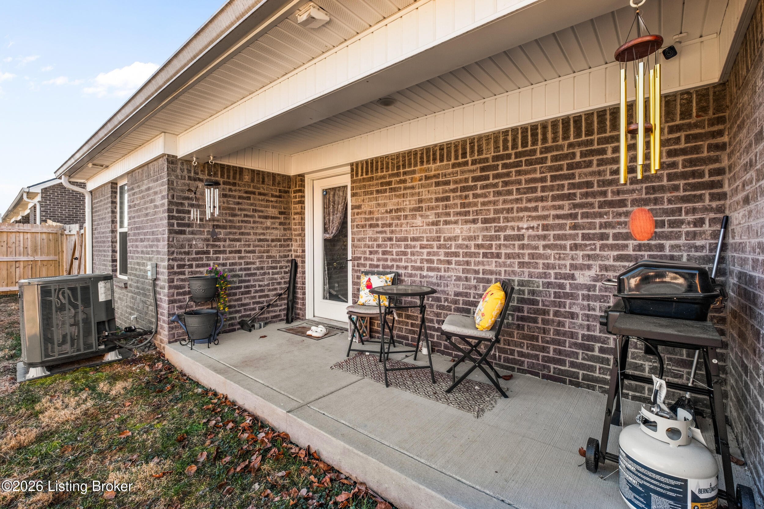 1006 Ray Wimsett Blvd UNIT B