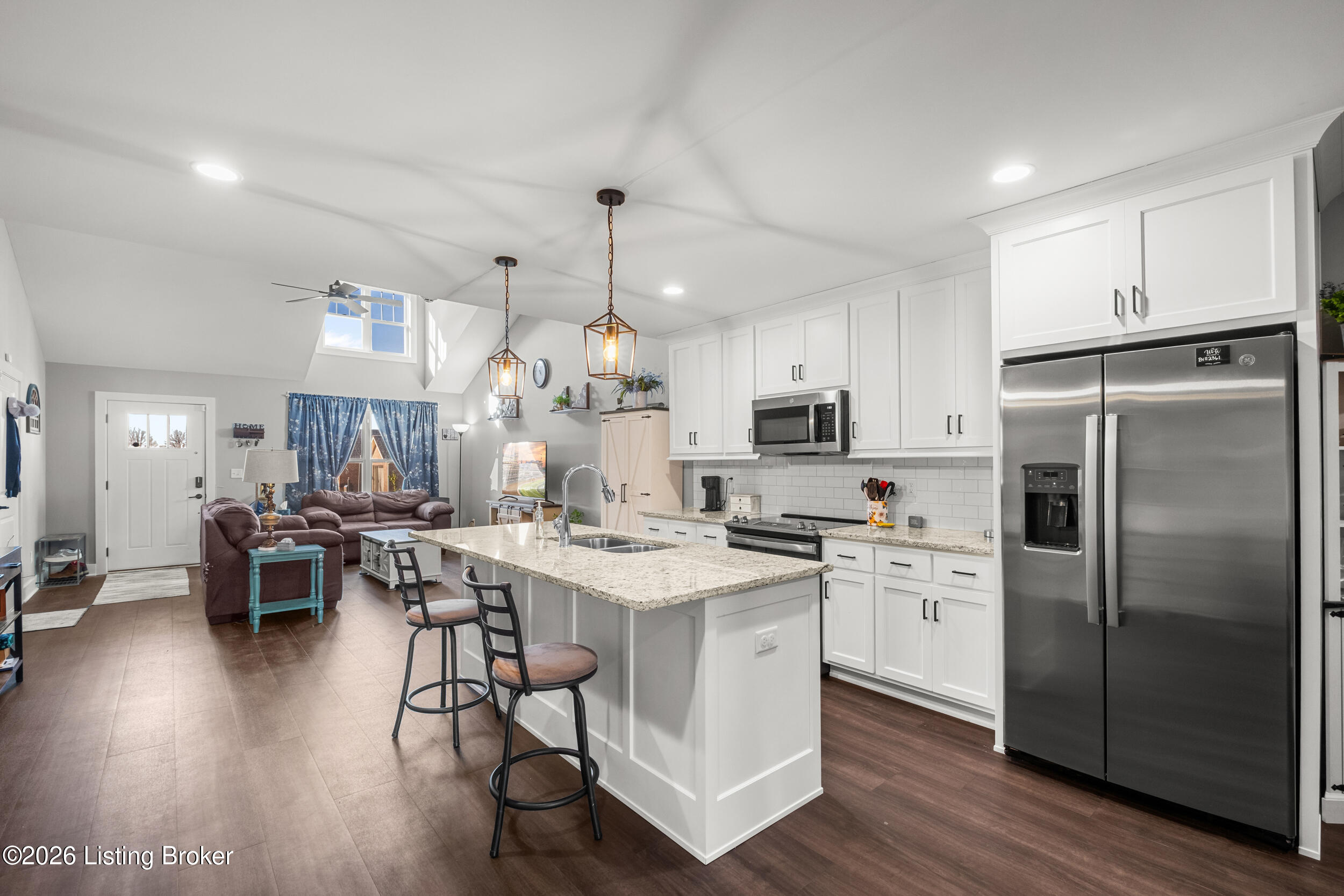 1006 Ray Wimsett Blvd UNIT B