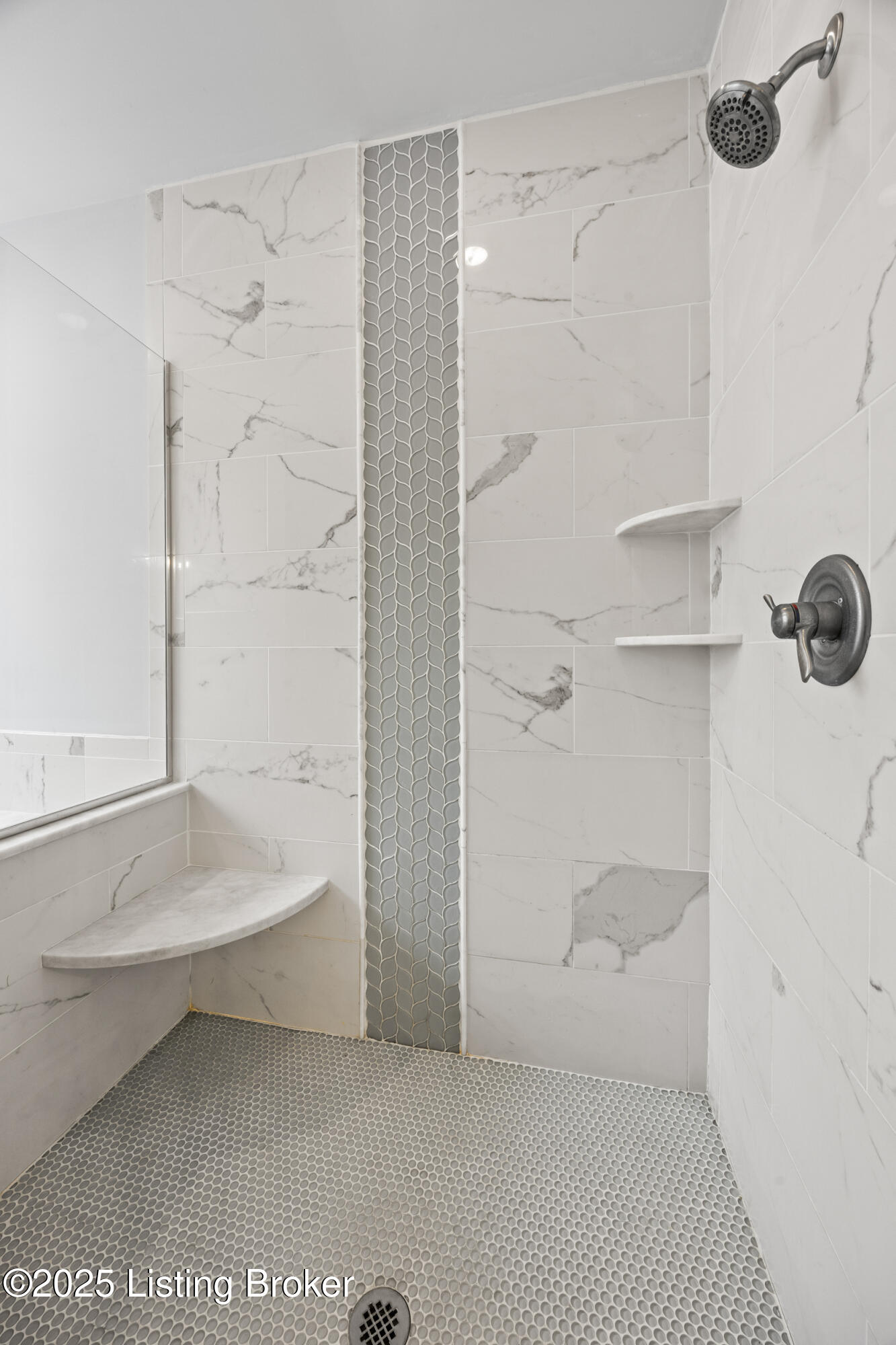 1508 Lincoln Hill Way