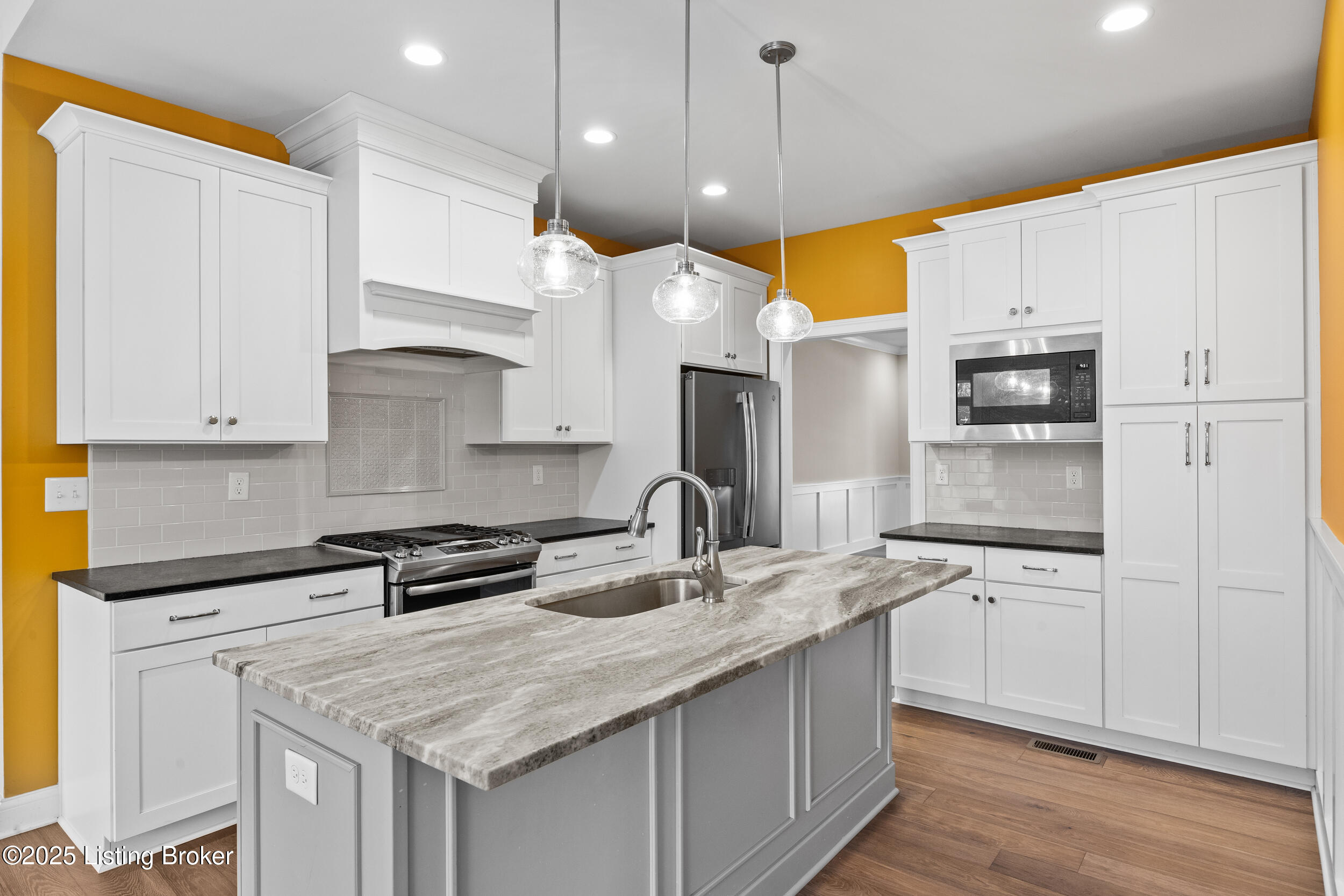 1508 Lincoln Hill Way