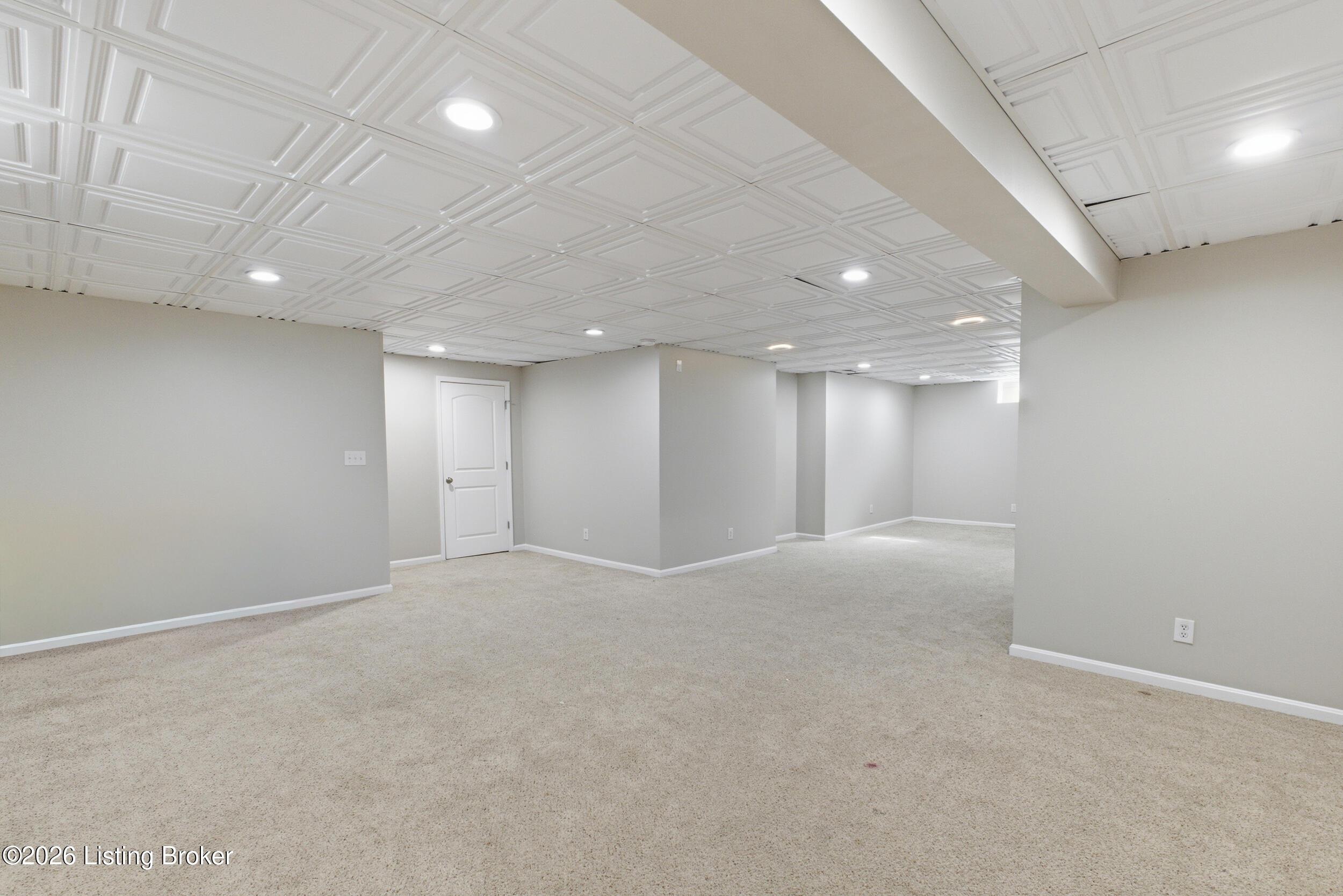 12004 Longview Farm Dr