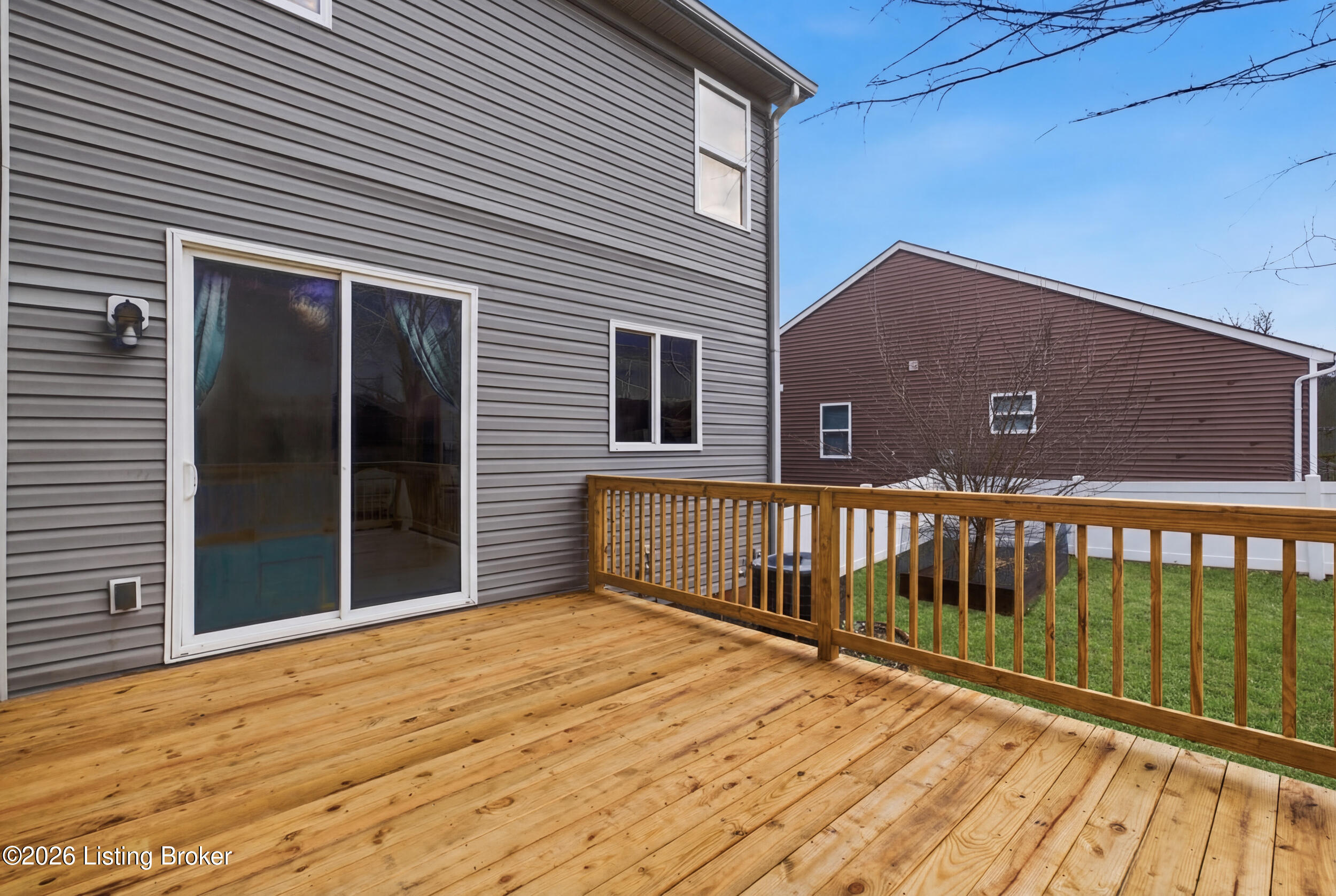 12004 Longview Farm Dr