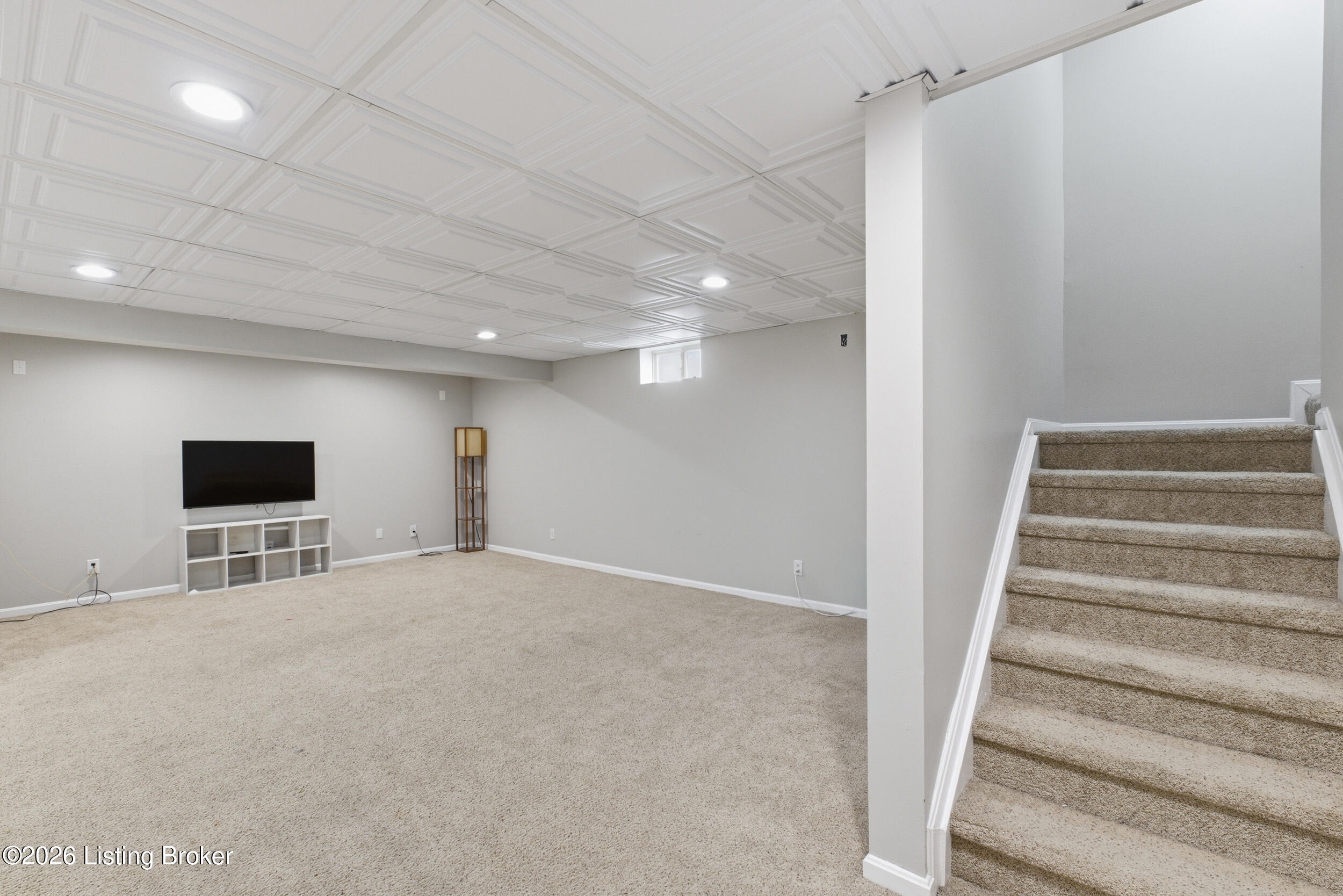 12004 Longview Farm Dr