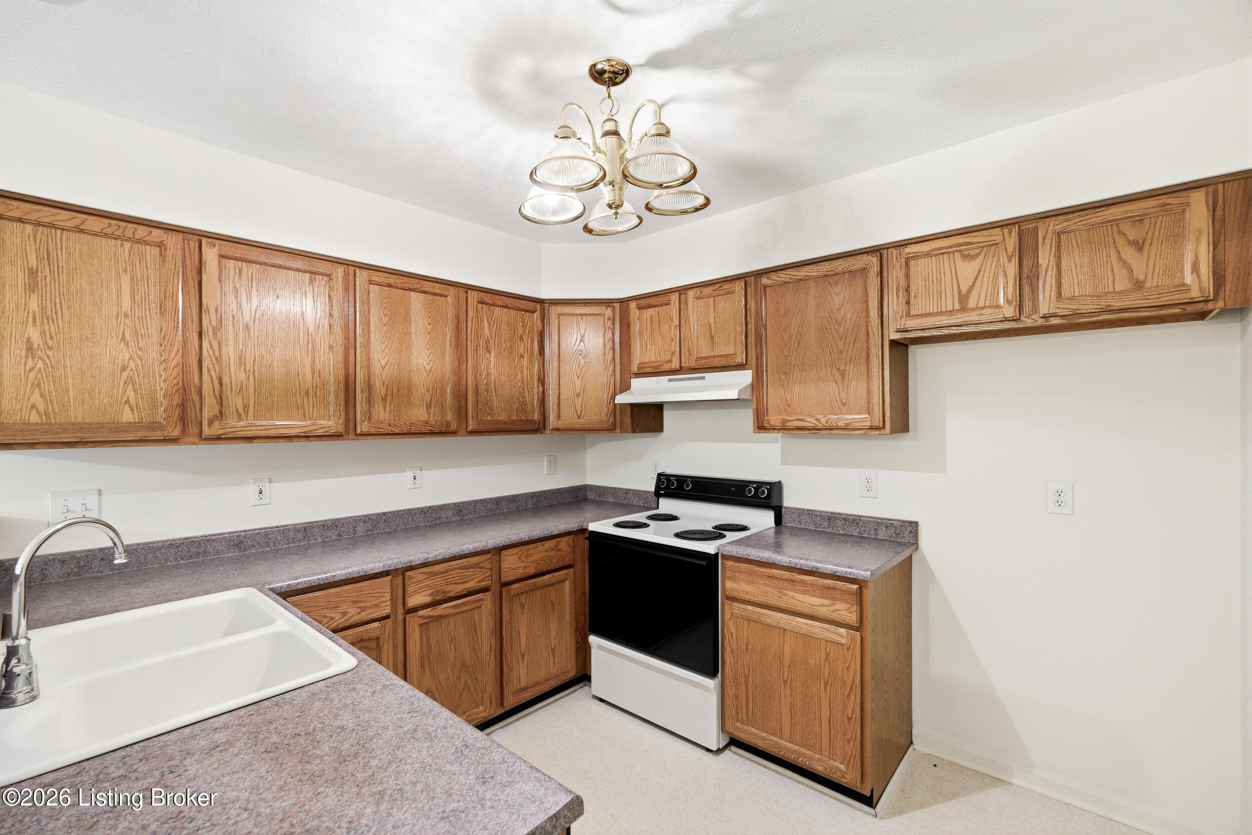 8010 Emerald Green Way