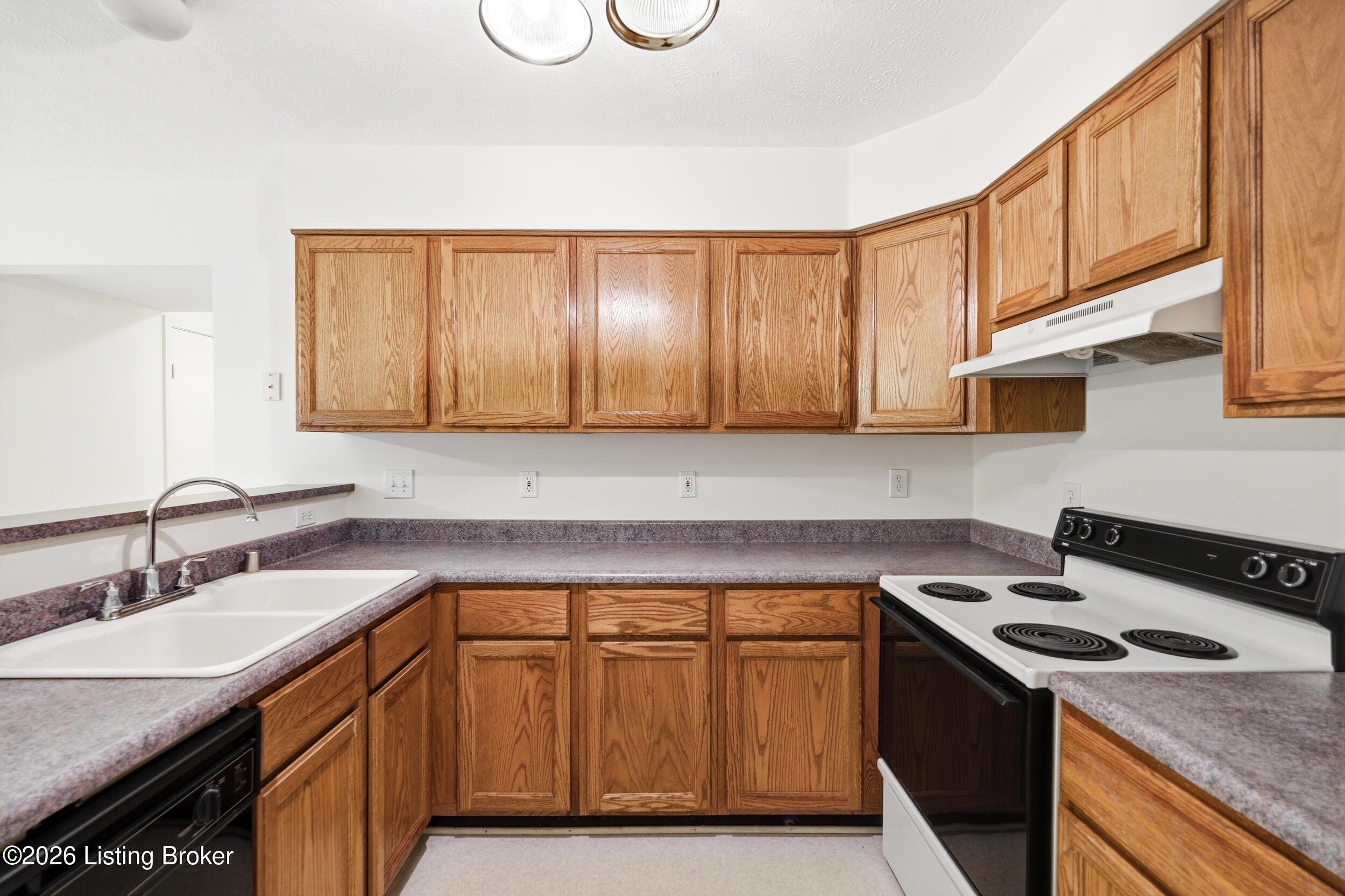 8010 Emerald Green Way