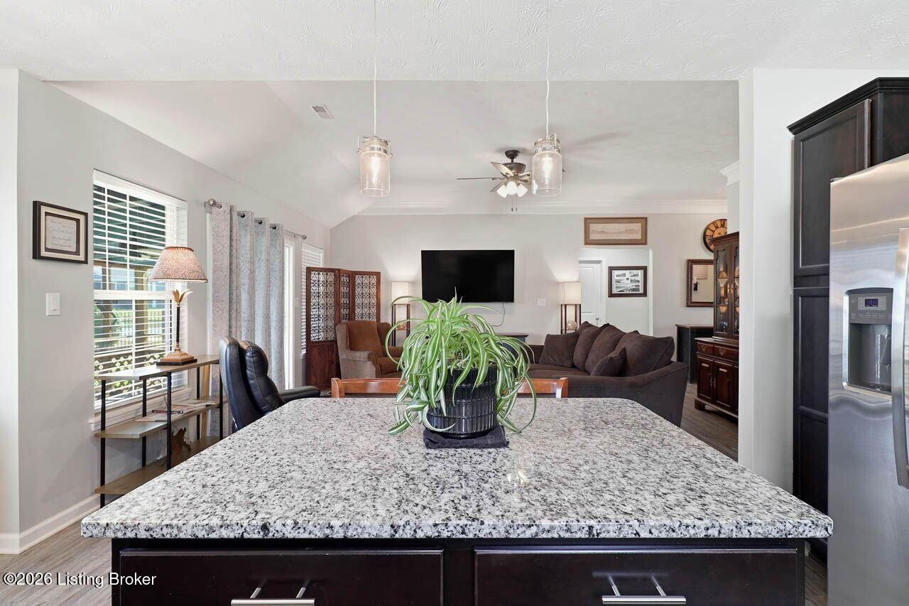 10917 Hidden Trail Ct