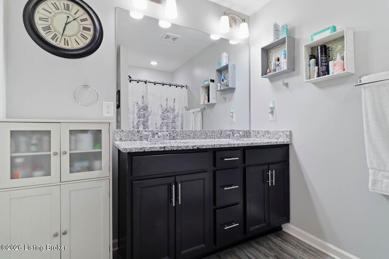 10917 Hidden Trail Ct