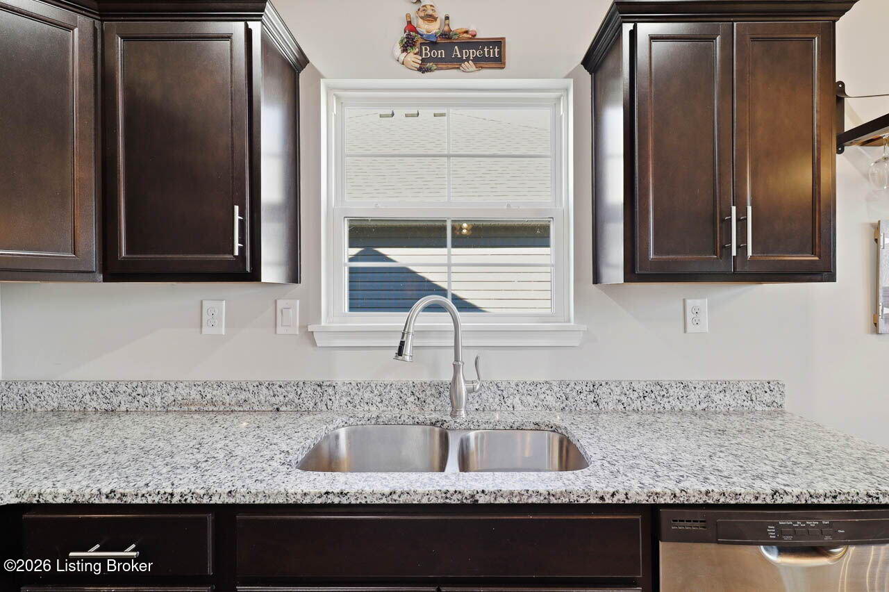 10917 Hidden Trail Ct