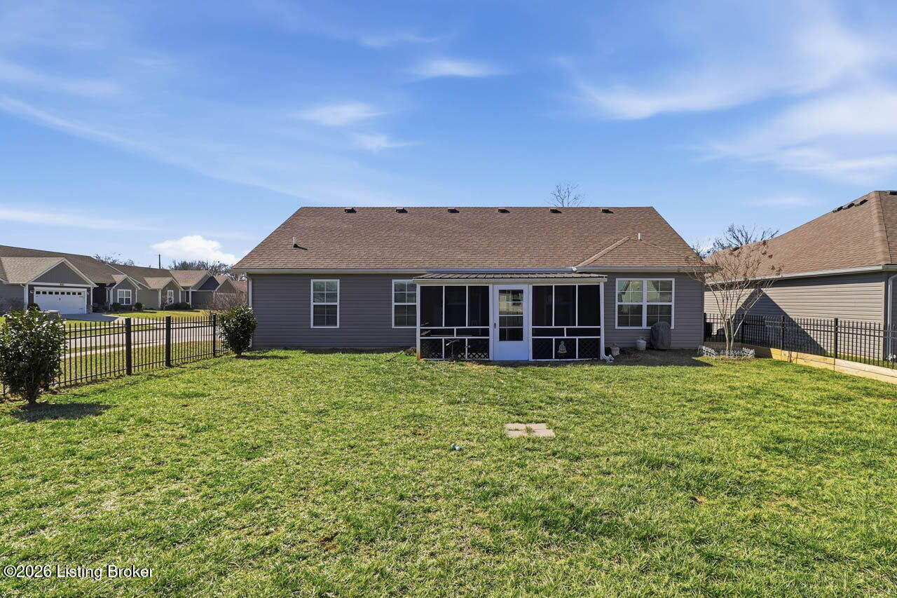 10917 Hidden Trail Ct