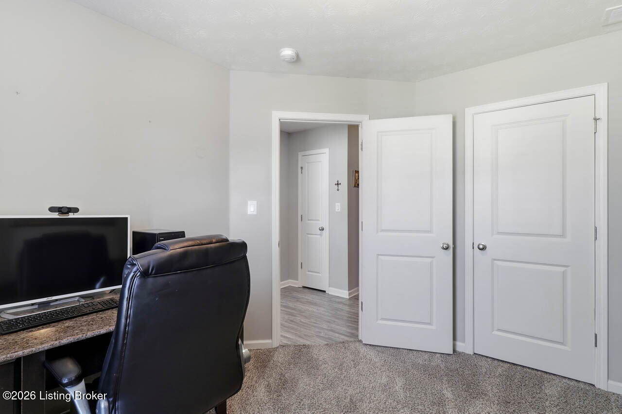 10917 Hidden Trail Ct