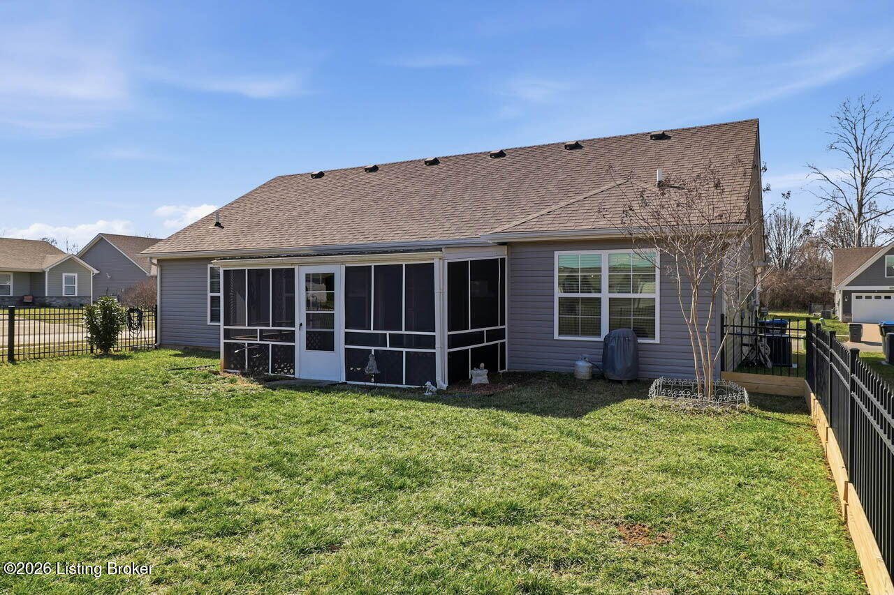 10917 Hidden Trail Ct