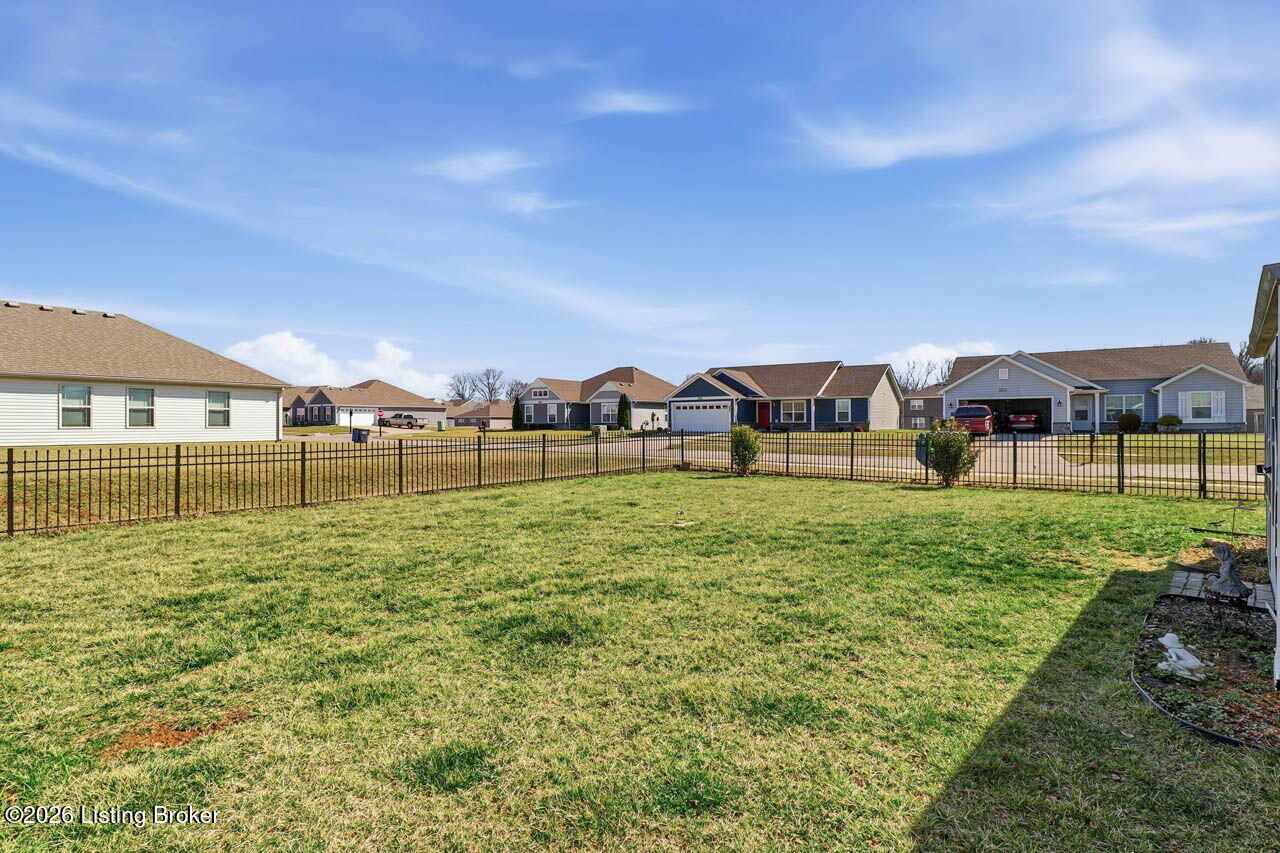 10917 Hidden Trail Ct