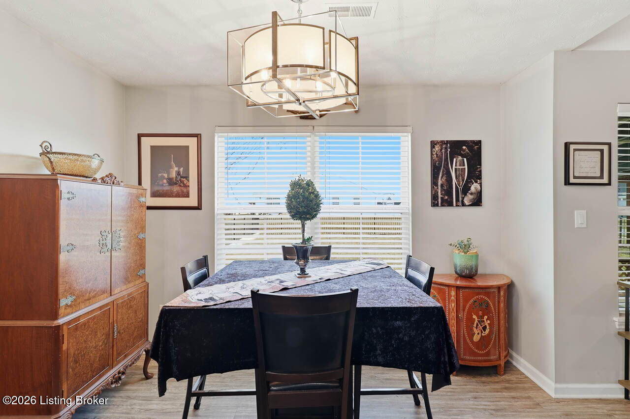 10917 Hidden Trail Ct