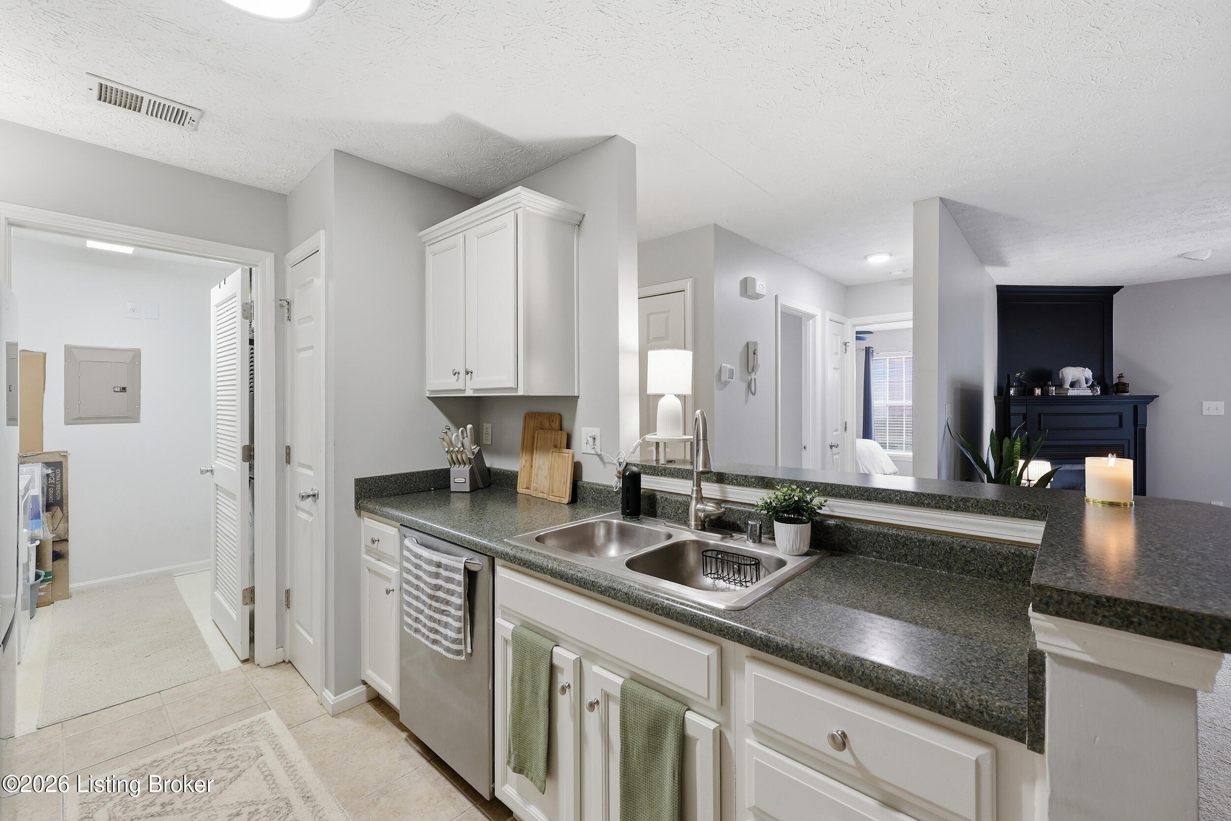 1124 Powerhouse Ln 105