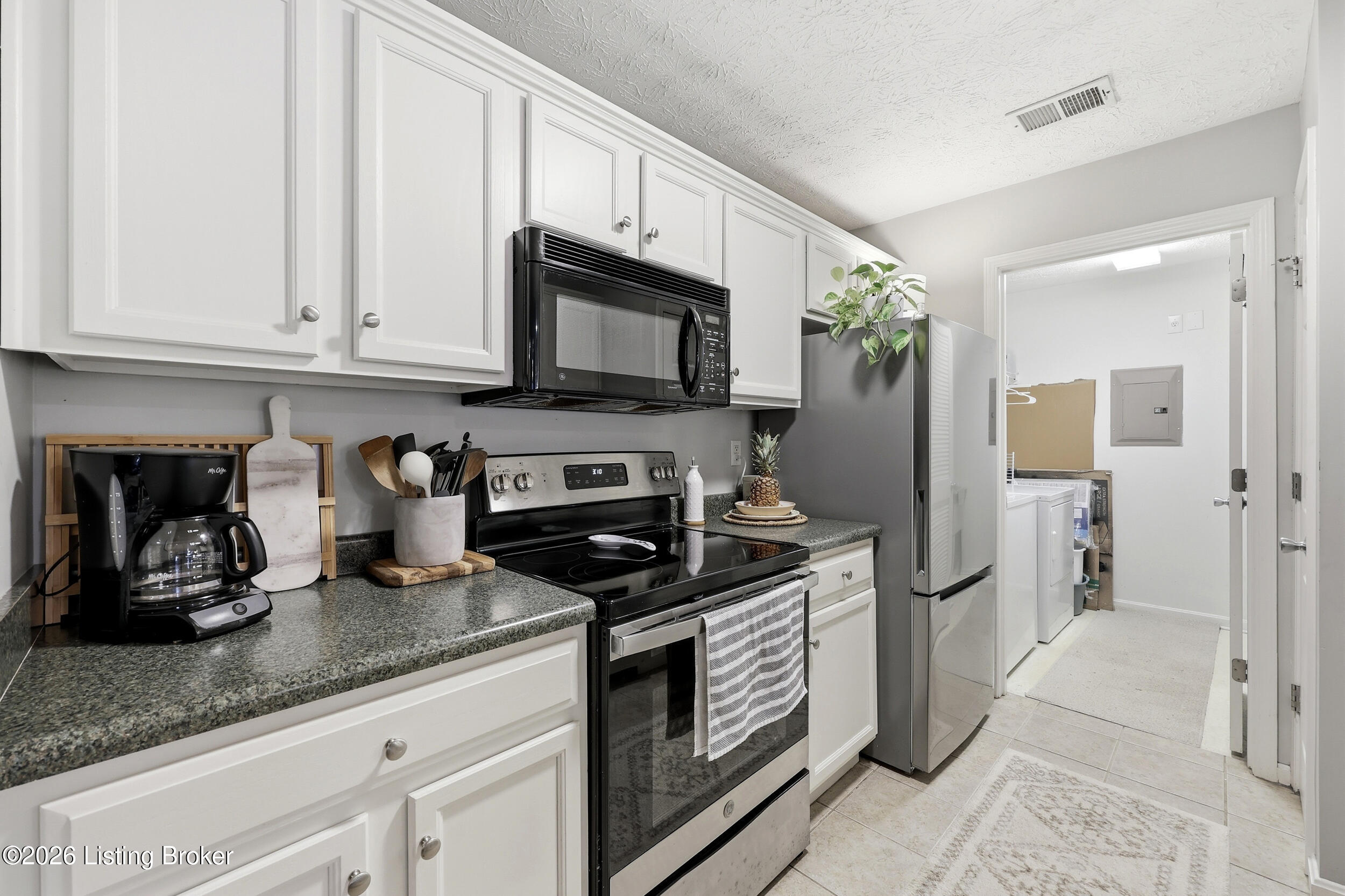 1124 Powerhouse Ln 105