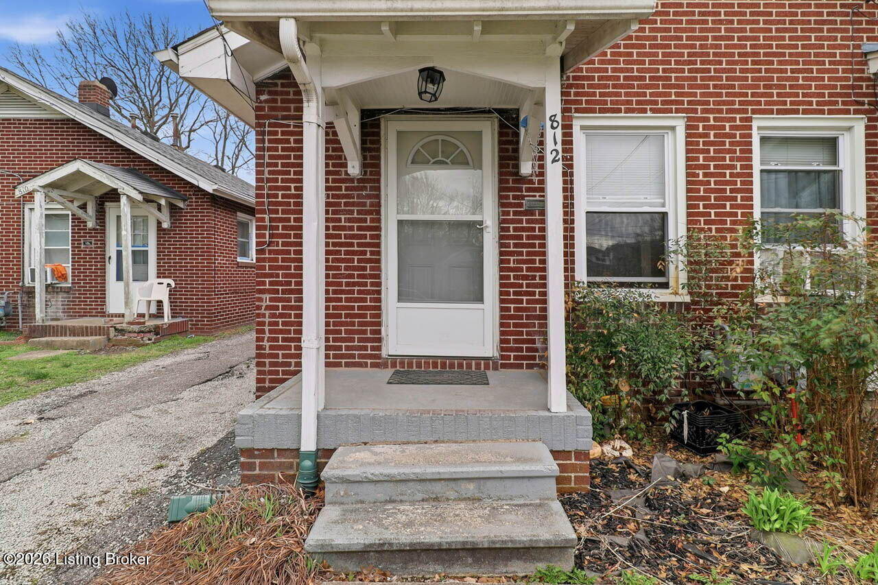 812 Brookline Ave