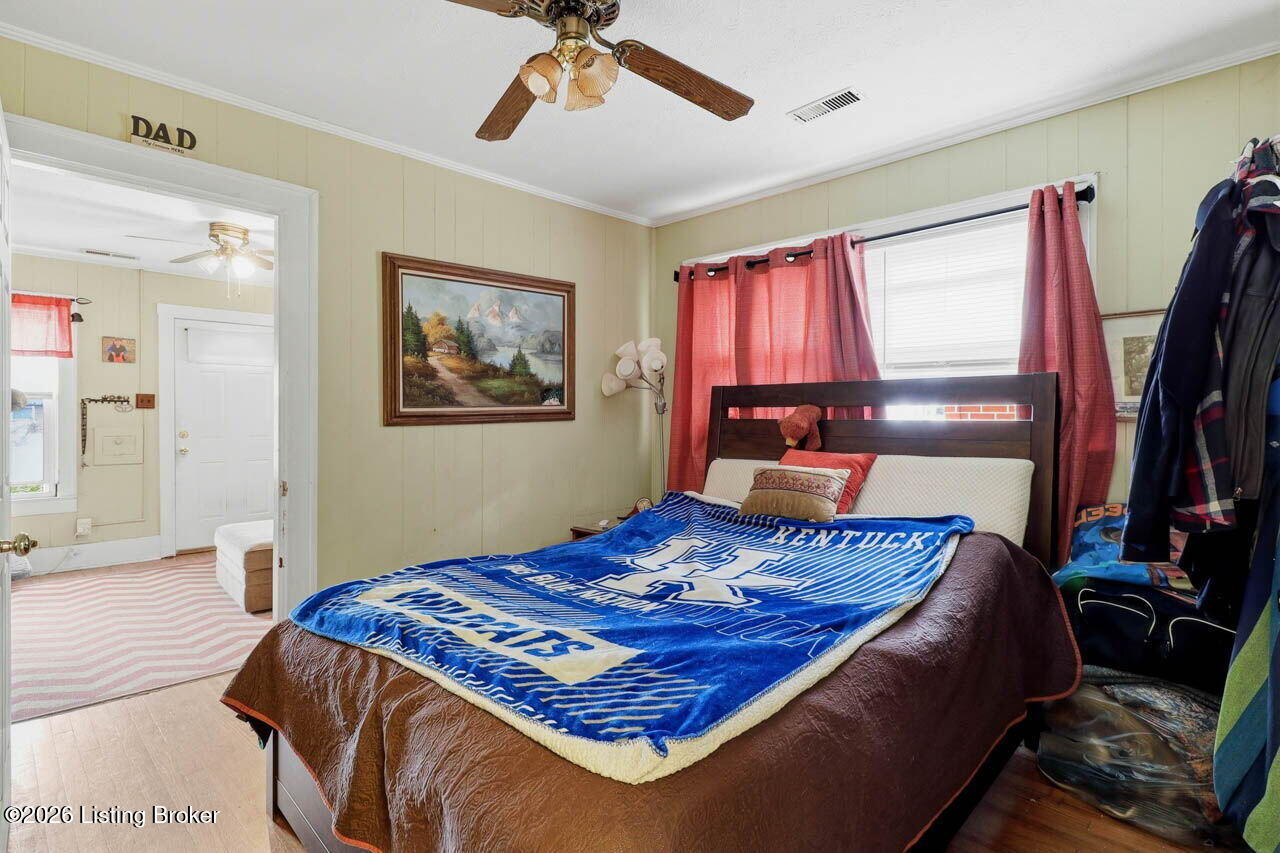 812 Brookline Ave