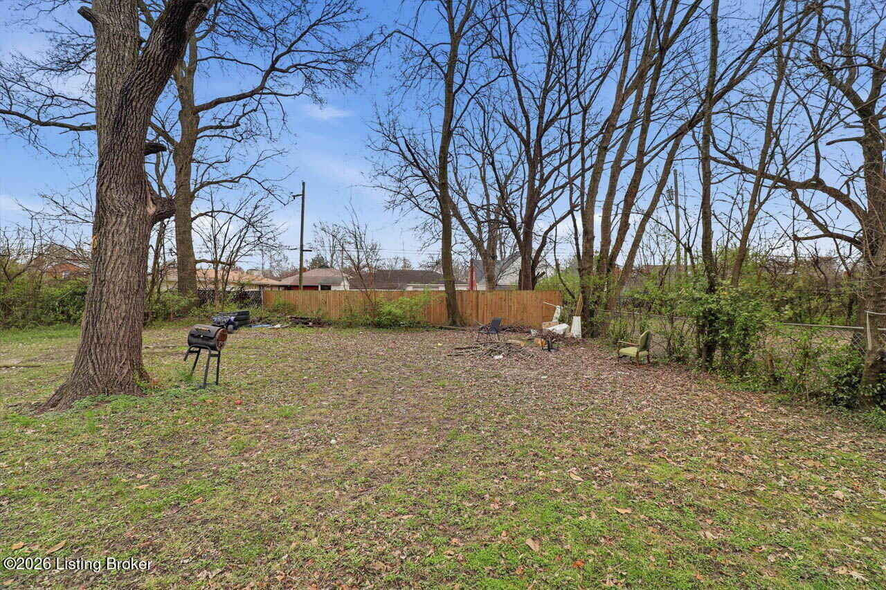 812 Brookline Ave