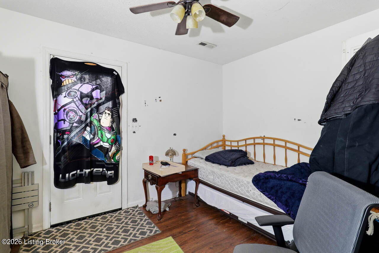 812 Brookline Ave