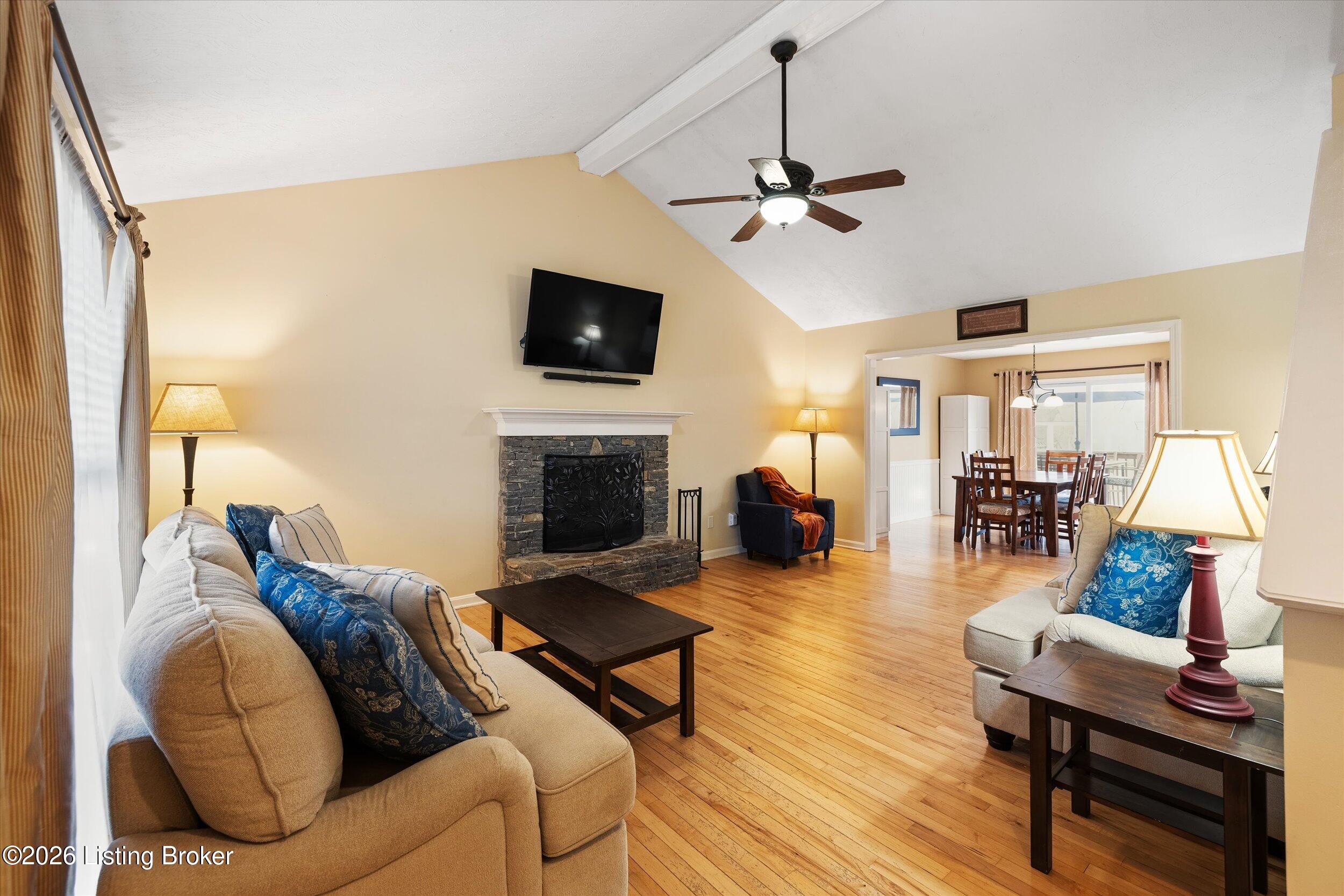 5109 Oakbrook Dr