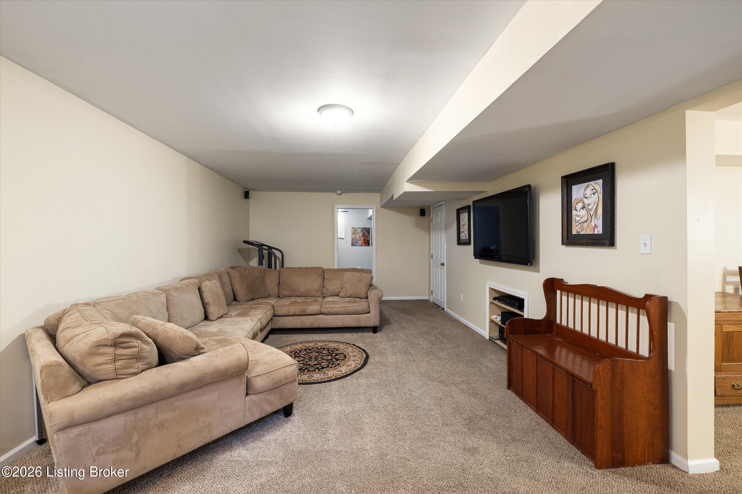 5109 Oakbrook Dr