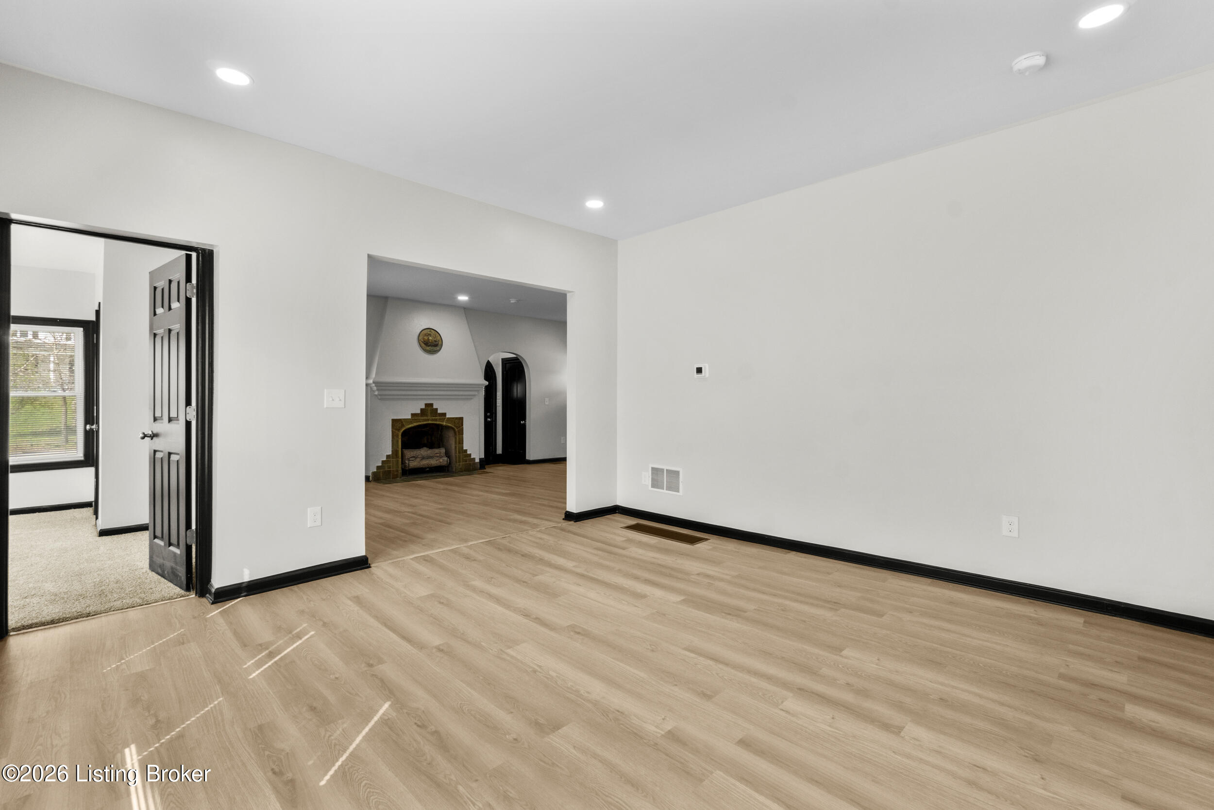 739 Southwestern Pkwy