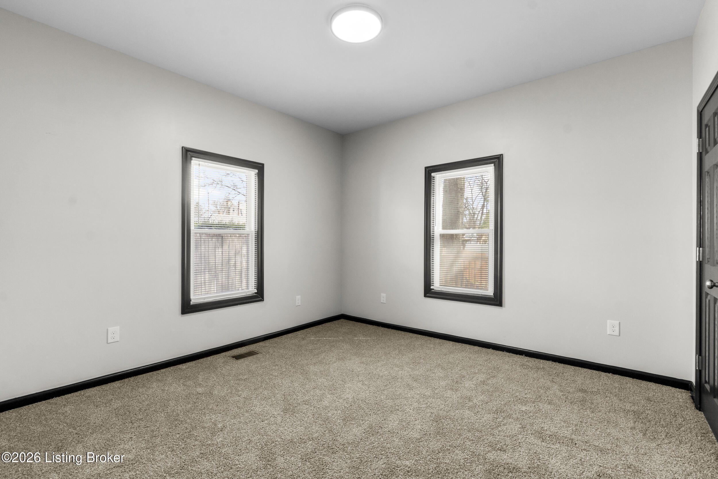 739 Southwestern Pkwy