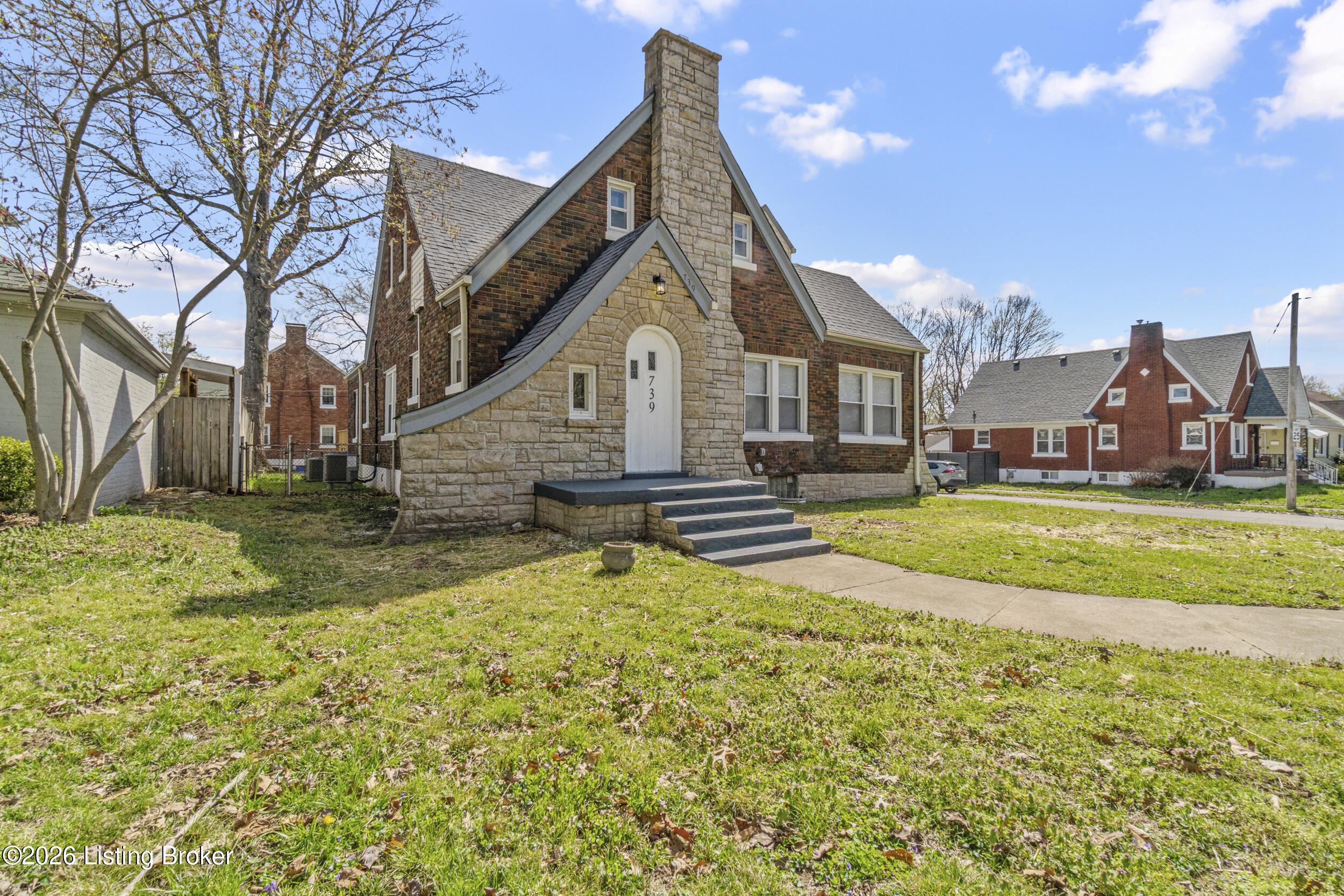 739 Southwestern Pkwy