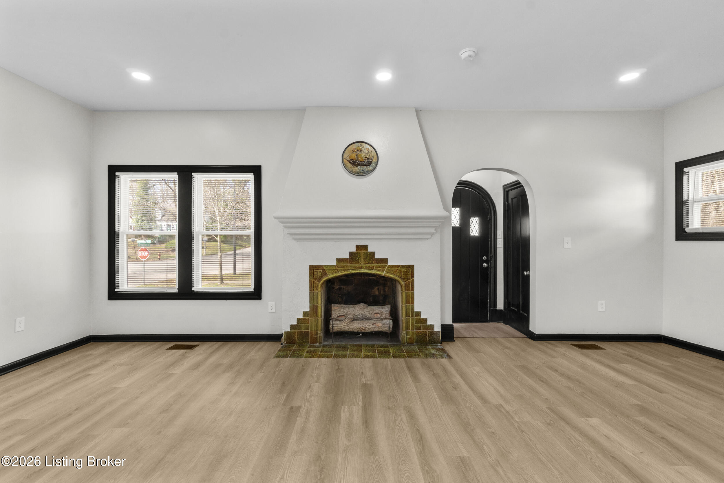 739 Southwestern Pkwy