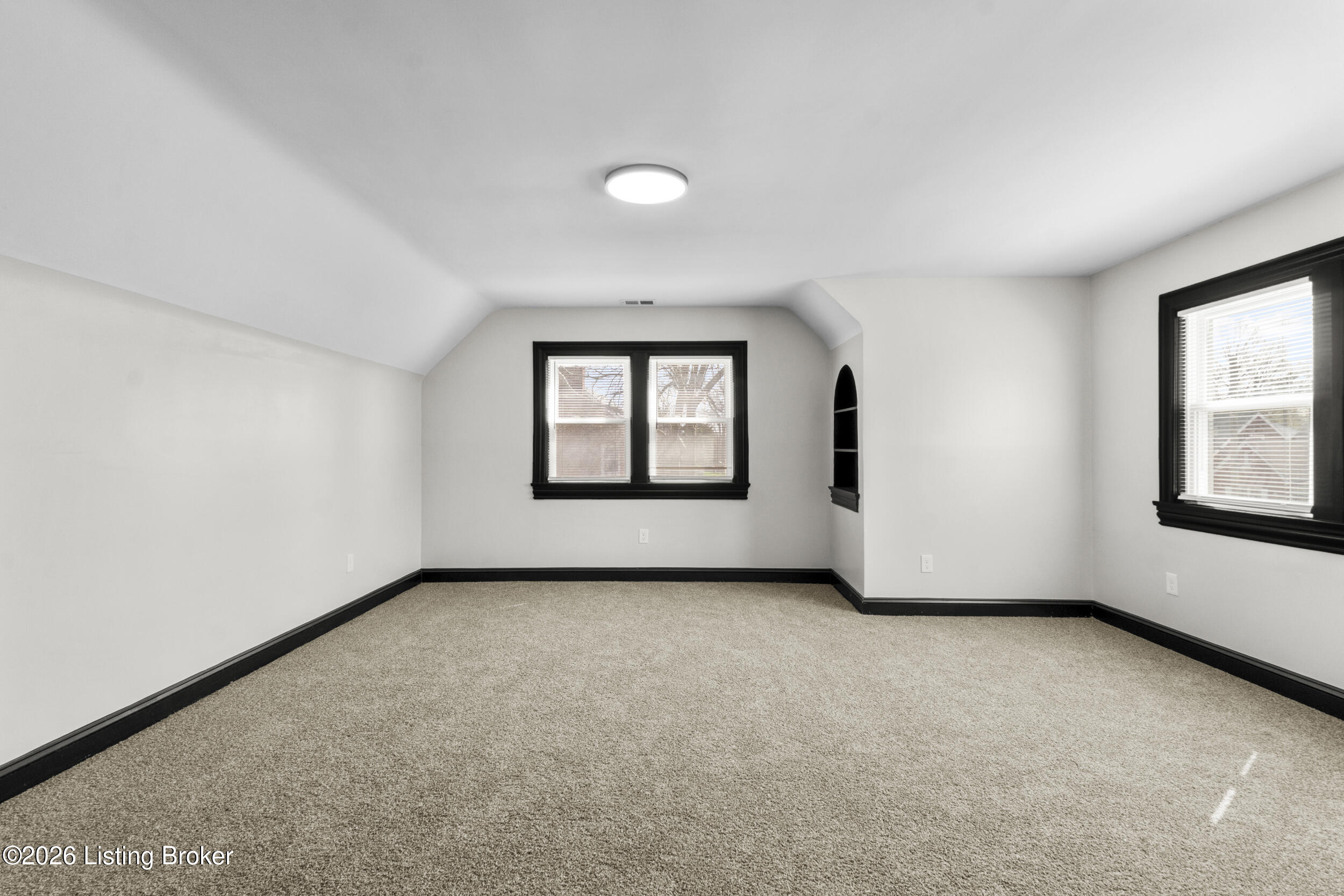 739 Southwestern Pkwy