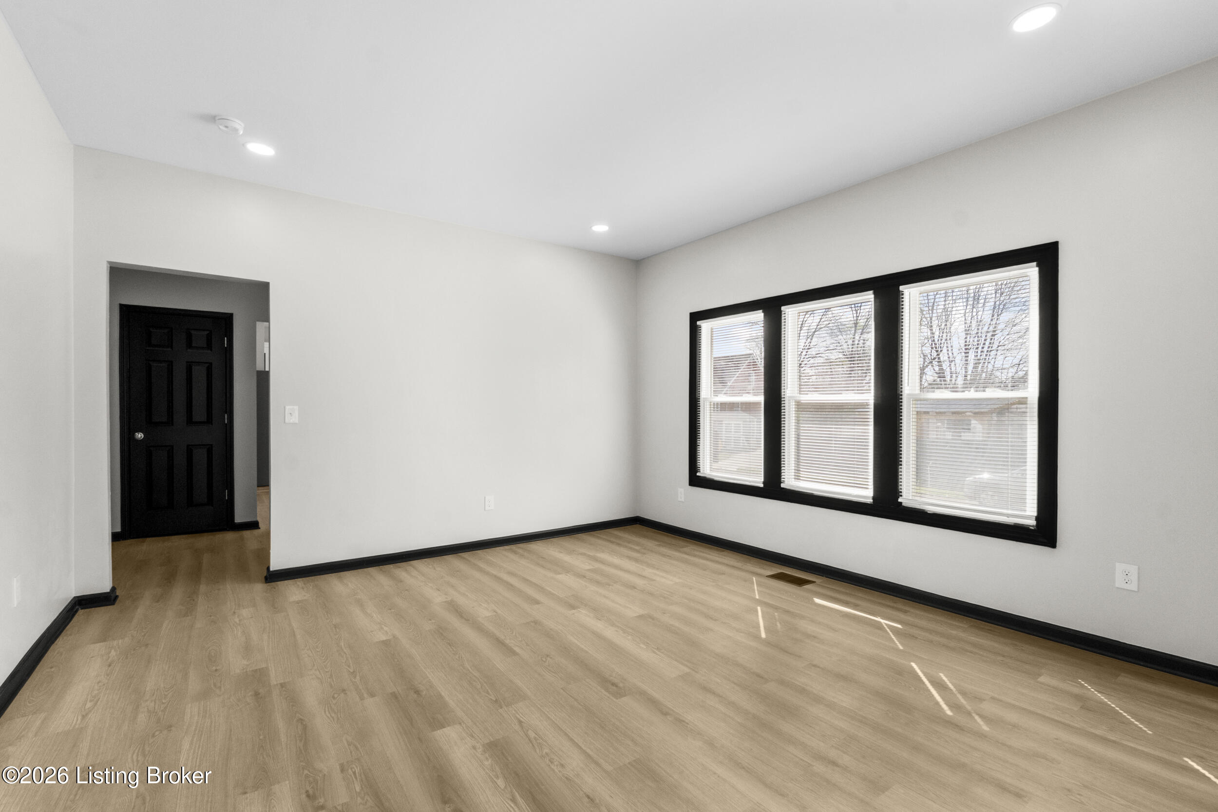 739 Southwestern Pkwy