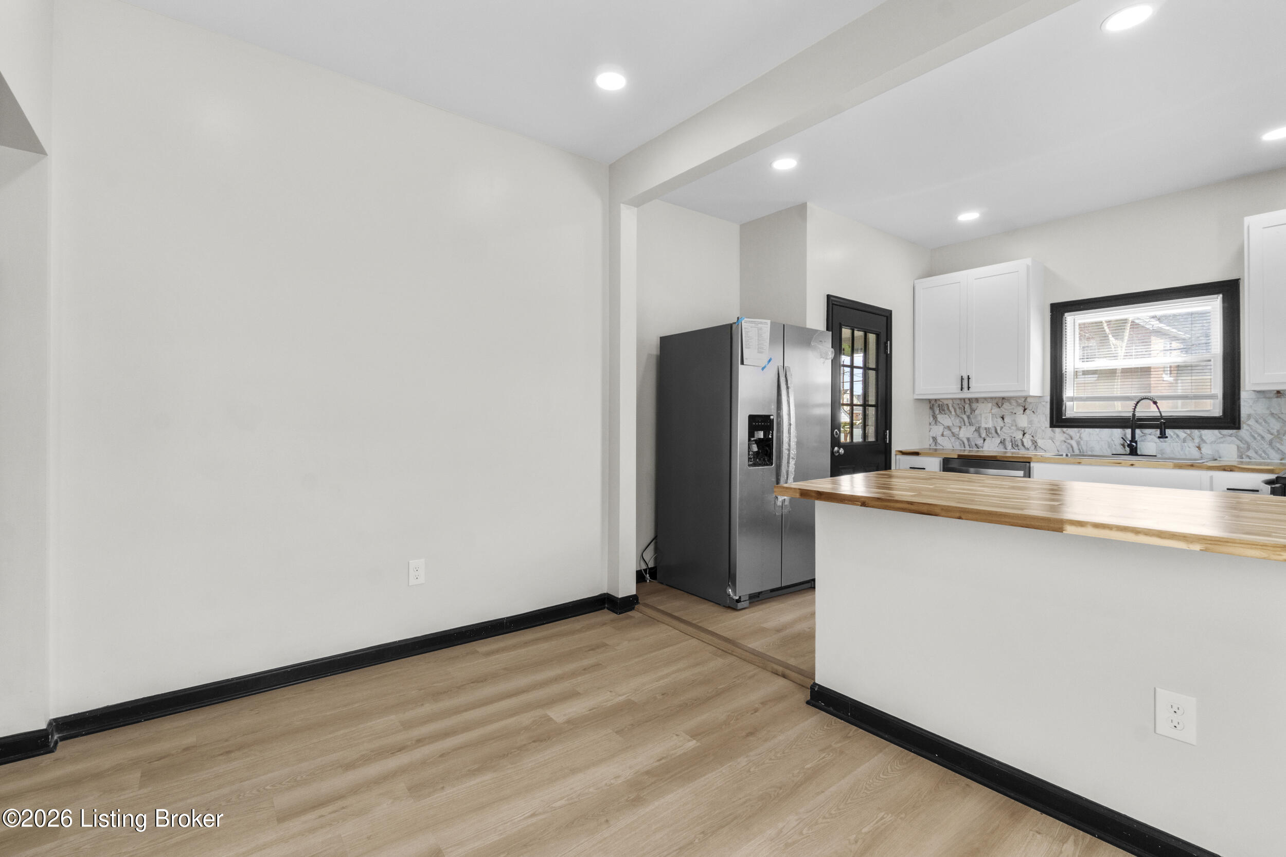 739 Southwestern Pkwy