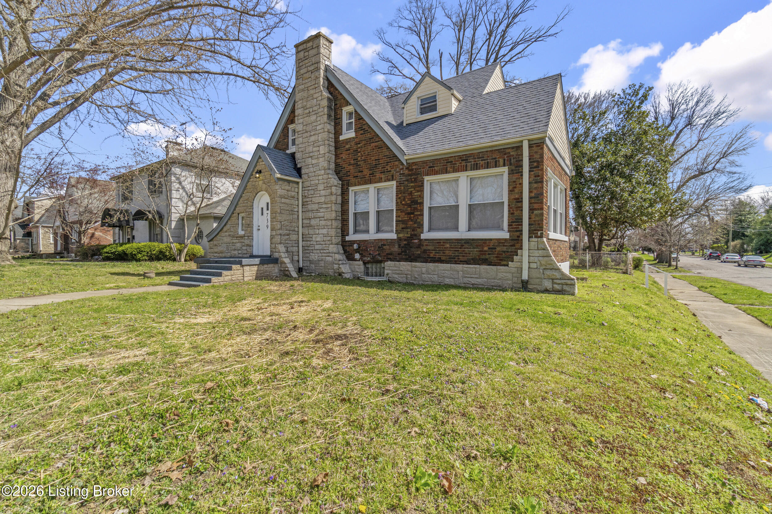 739 Southwestern Pkwy