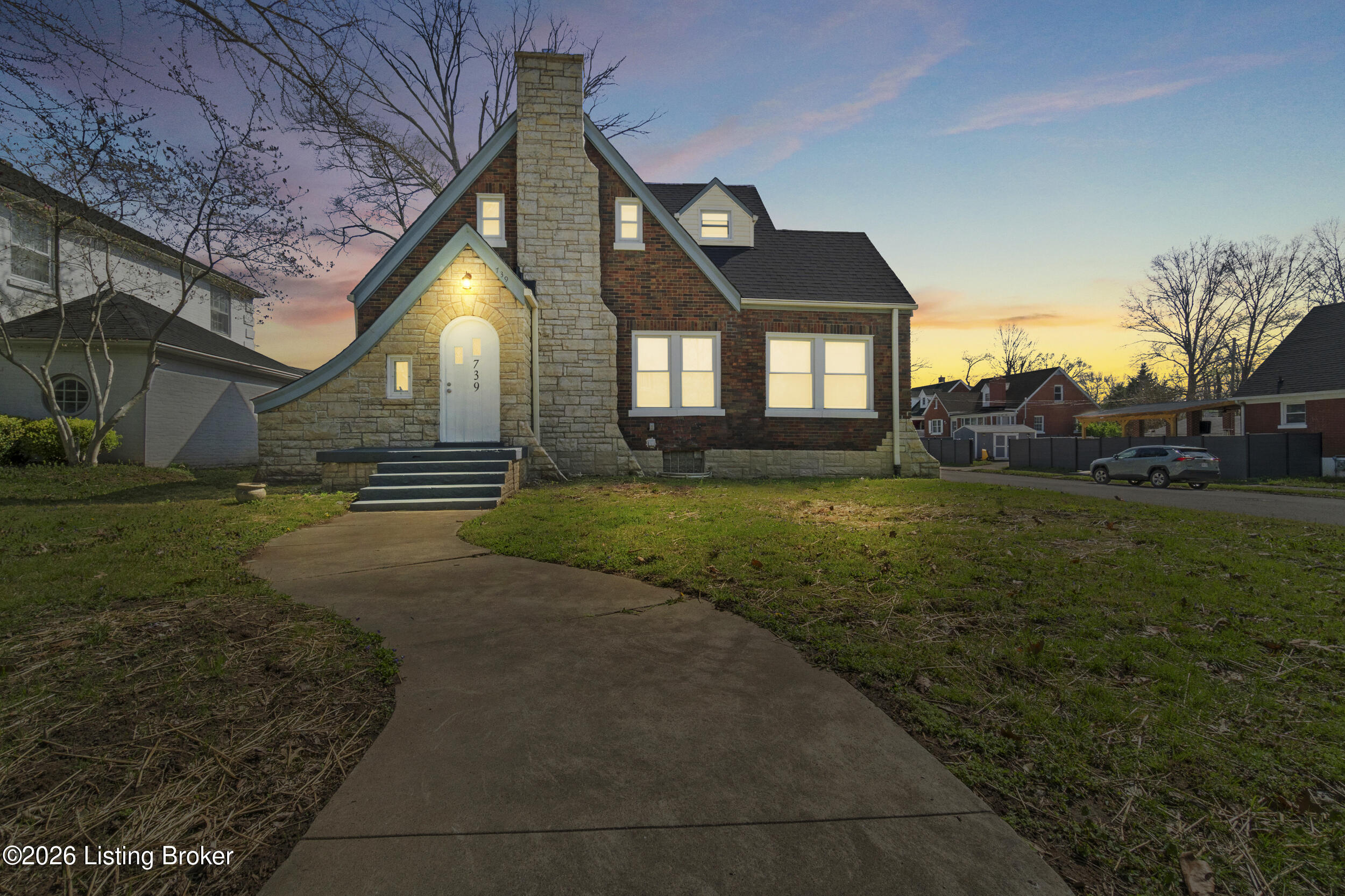 739 Southwestern Pkwy
