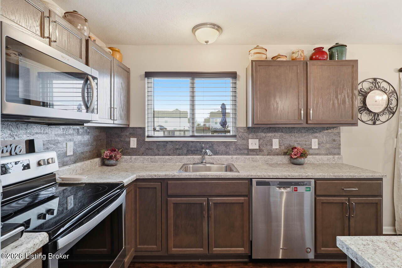 11116 Remembrance Ln