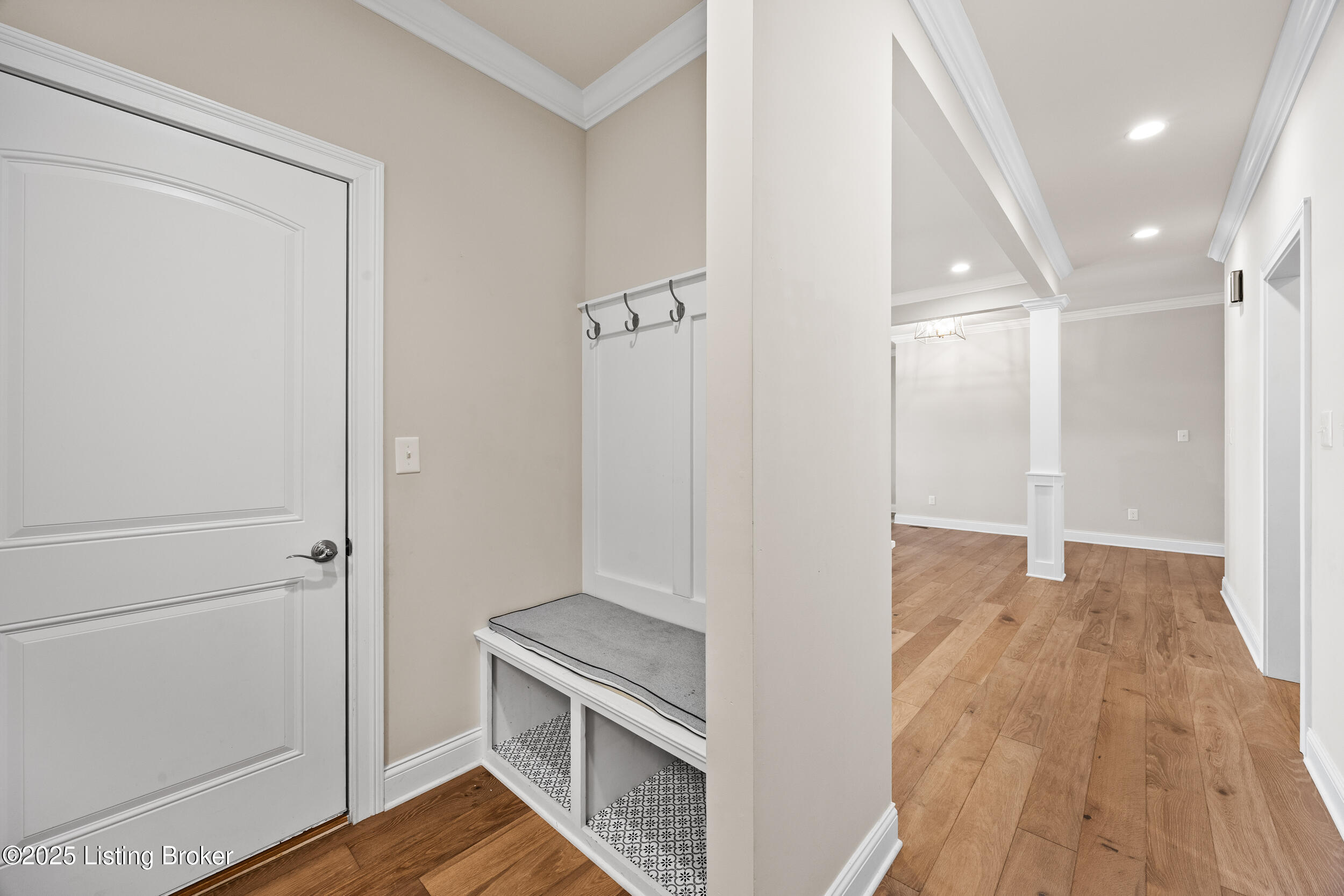 1508 Lincoln Hill Way