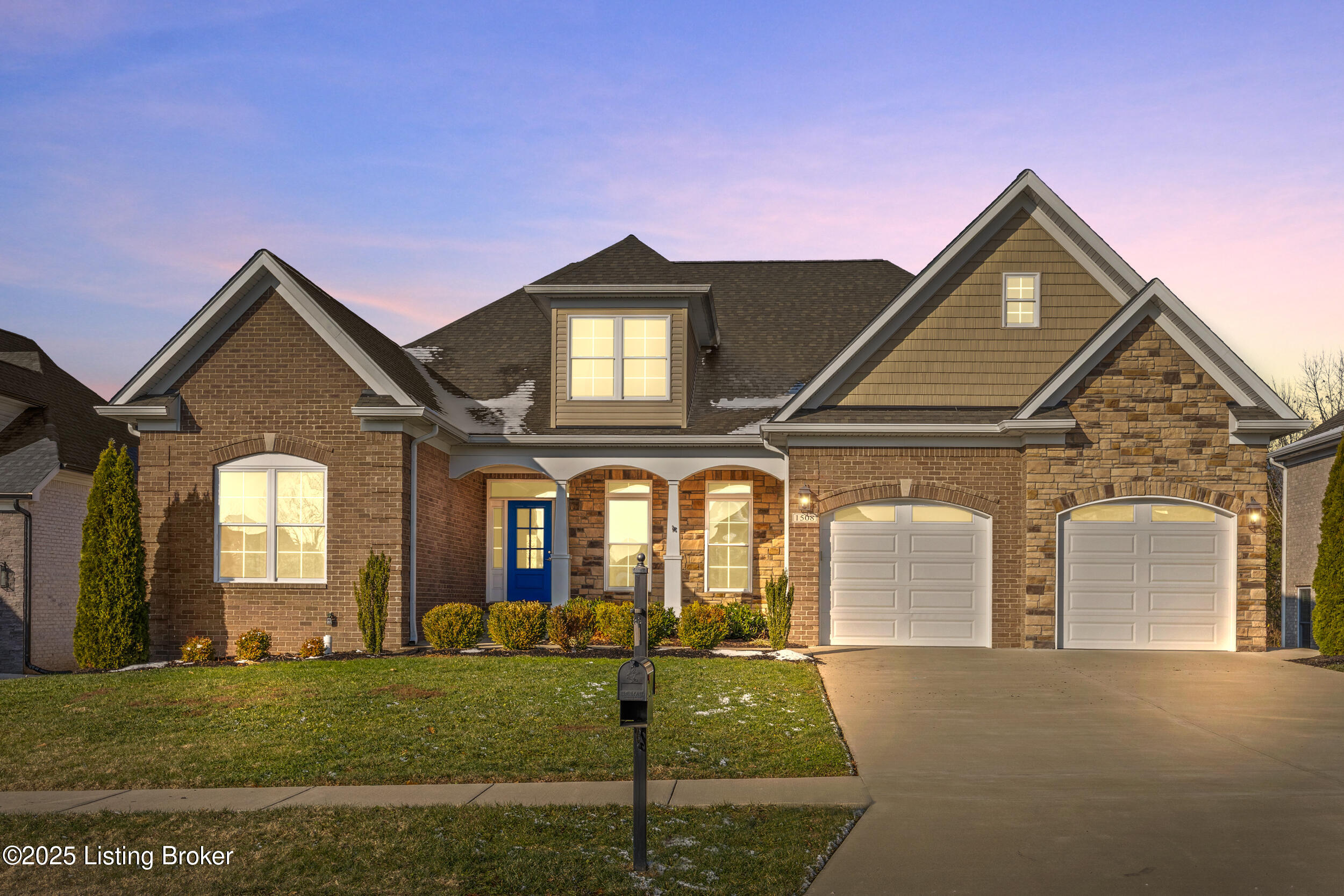 1508 Lincoln Hill Way