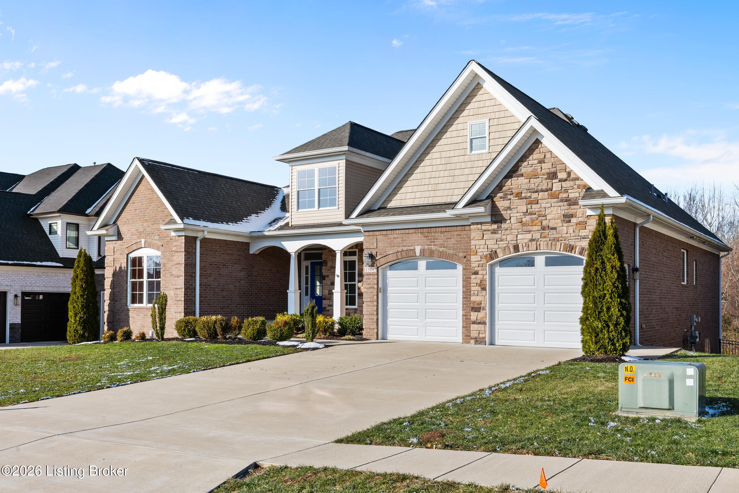 1508 Lincoln Hill Way