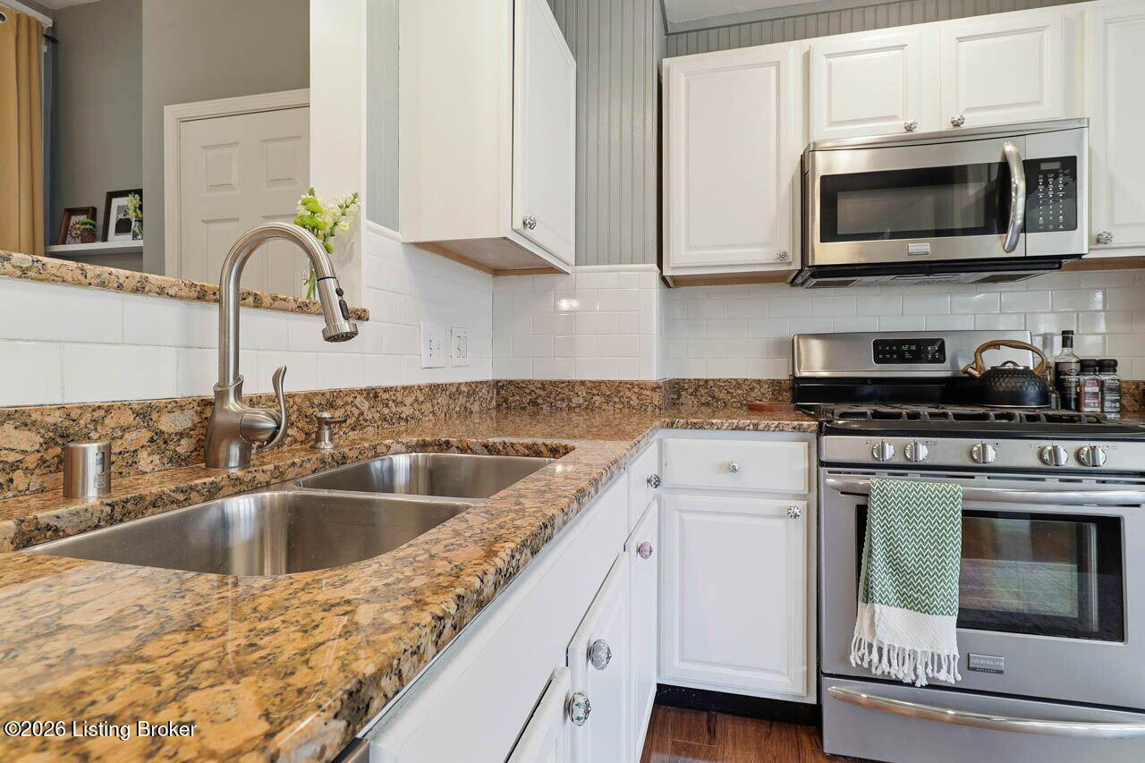 1428 E Breckinridge St