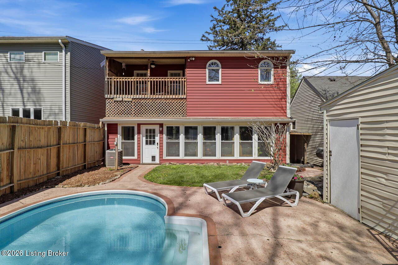 1428 E Breckinridge St