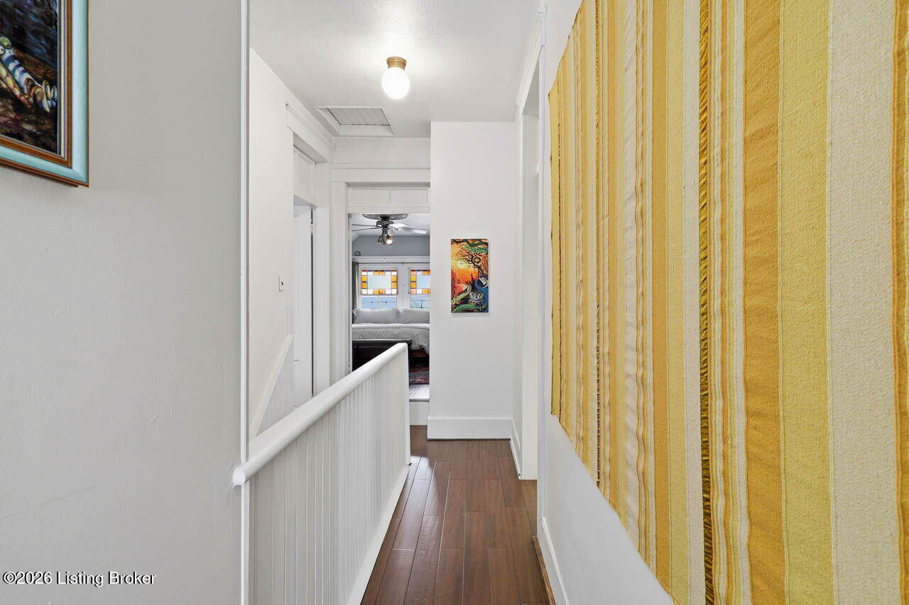 1428 E Breckinridge St