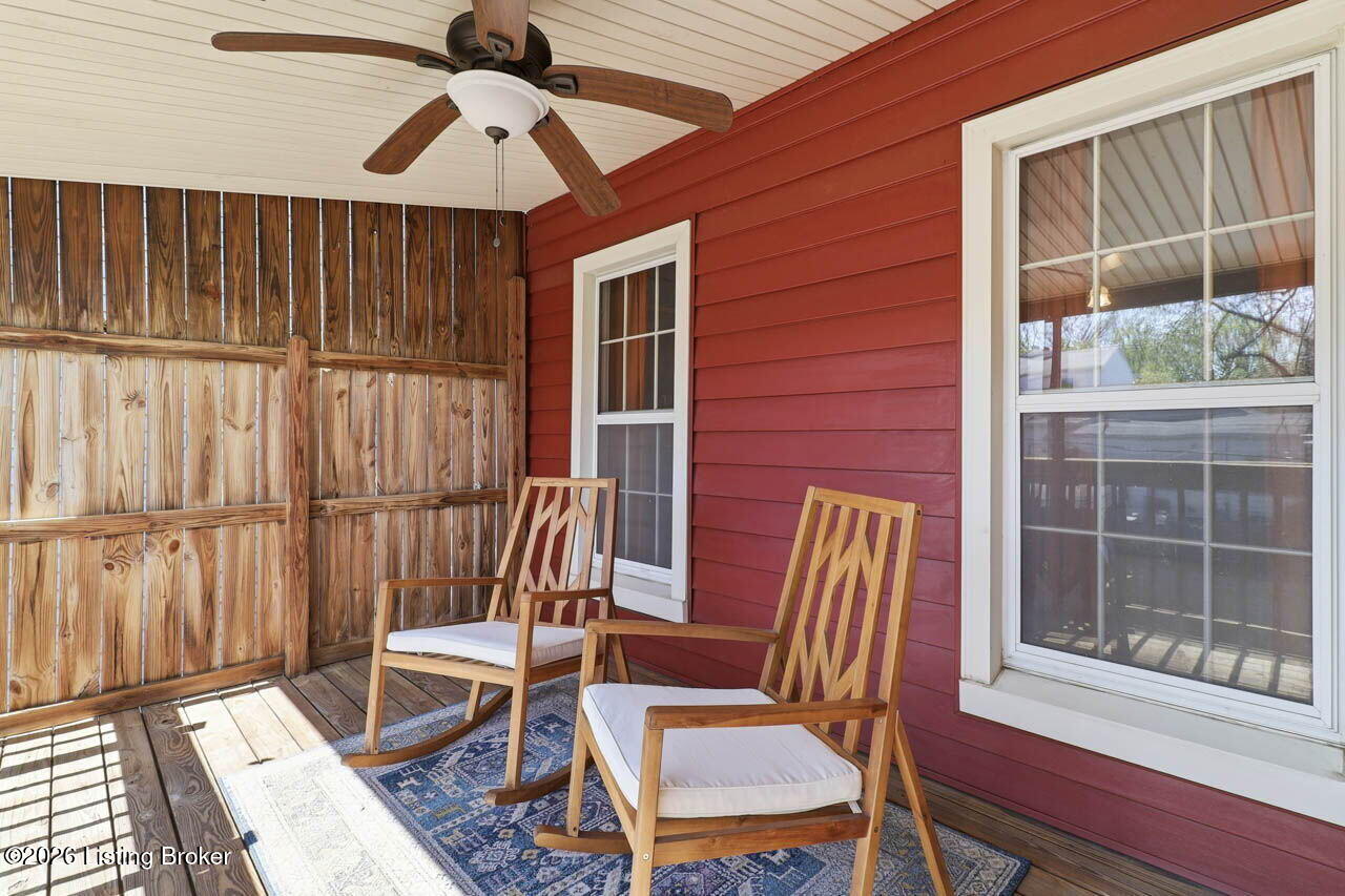 1428 E Breckinridge St