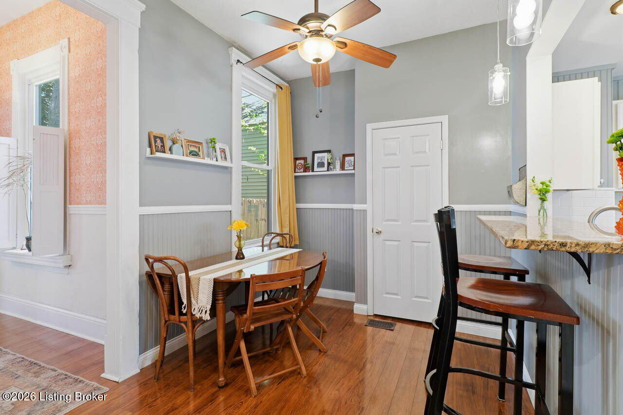 1428 E Breckinridge St