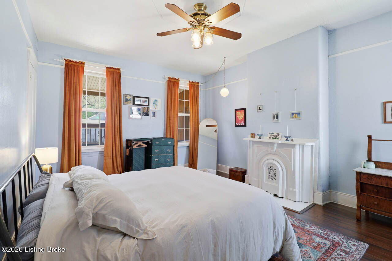 1428 E Breckinridge St