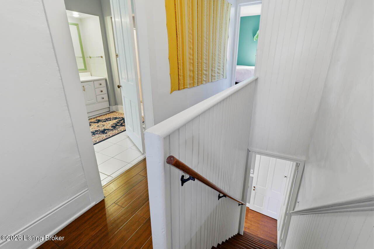 1428 E Breckinridge St