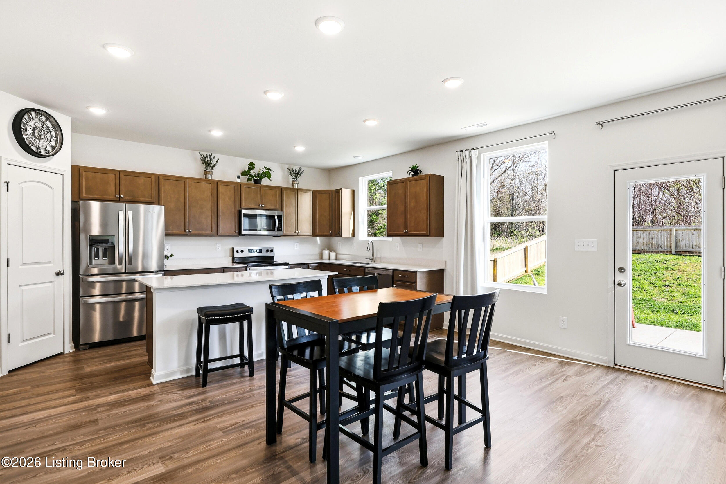 4603 Golden Eagle Dr