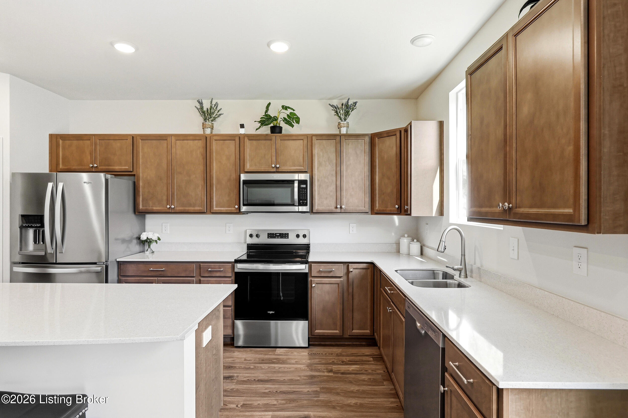 4603 Golden Eagle Dr