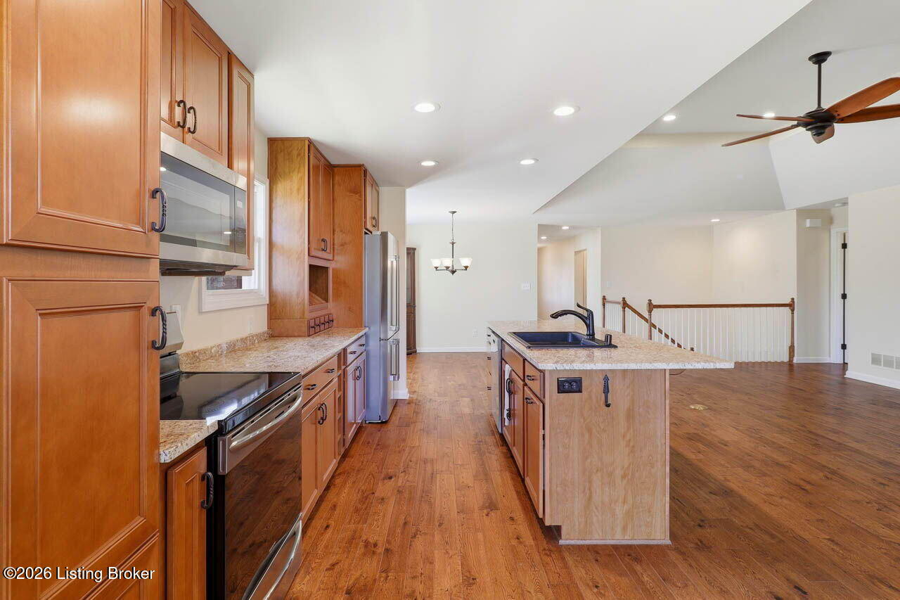 11200 Hammond Dr
